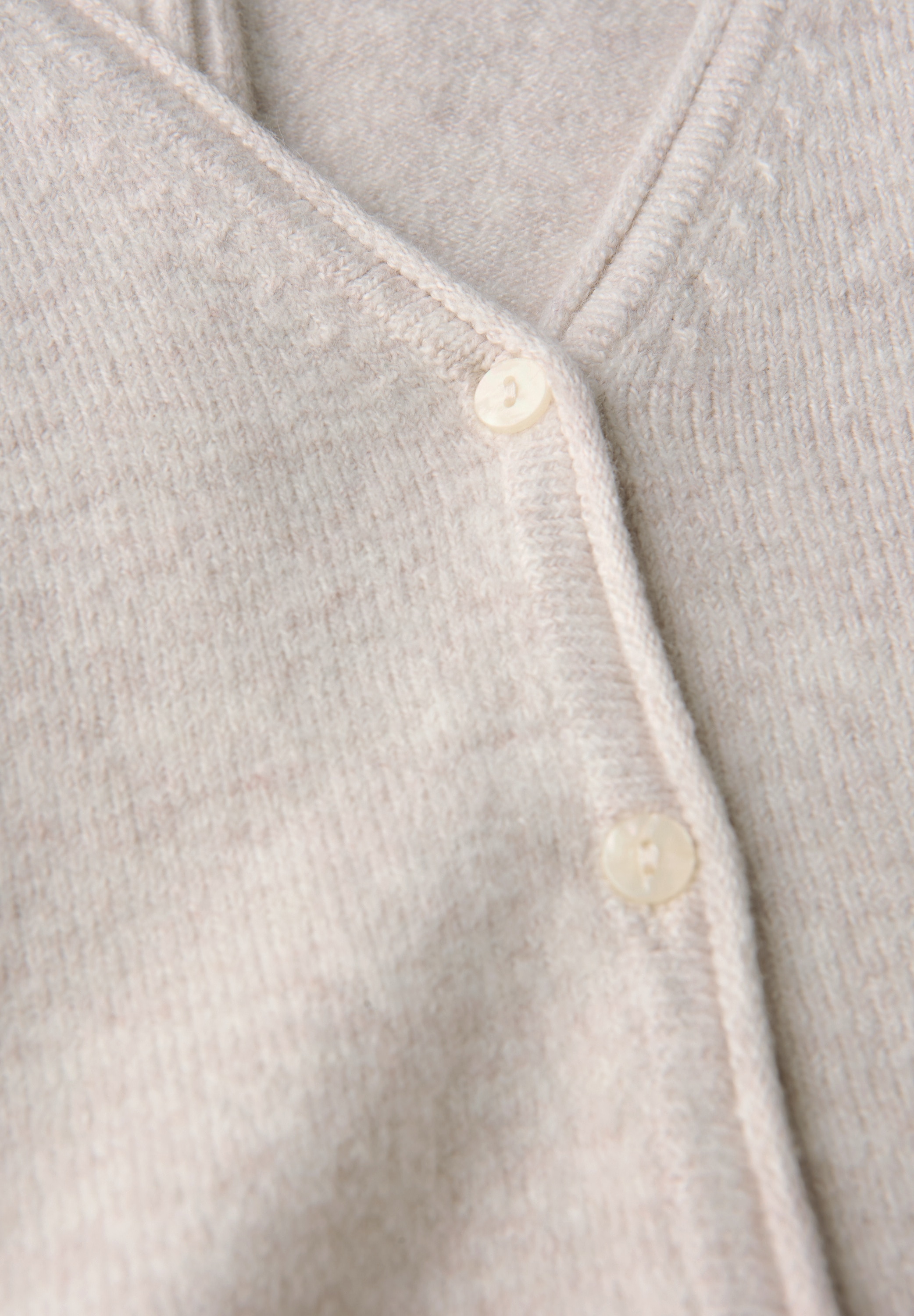 STREET ONE Cardigan, mit V-Ausschnitt