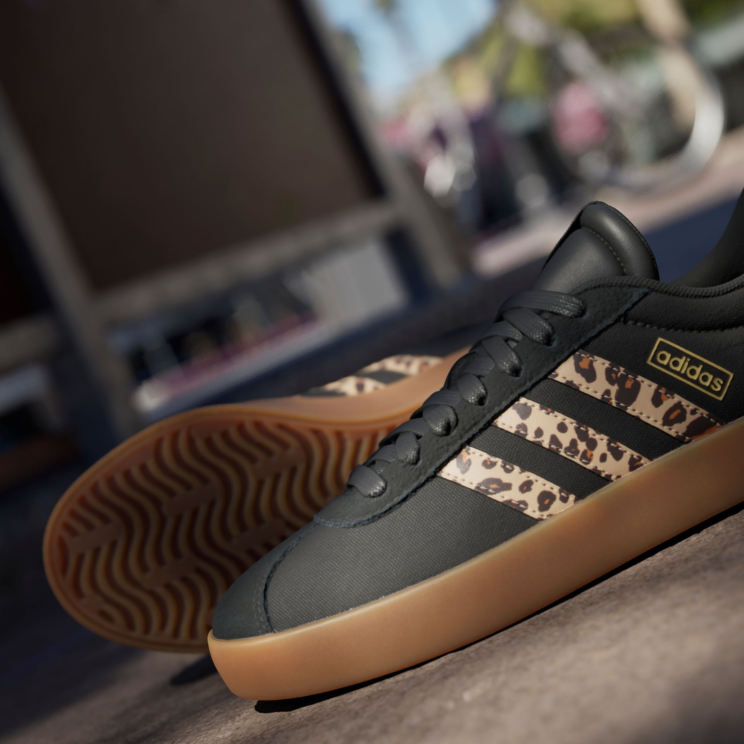 adidas Sportswear Sneaker »VL COURT 3.0«, inspiriert vom Design des adidas samba