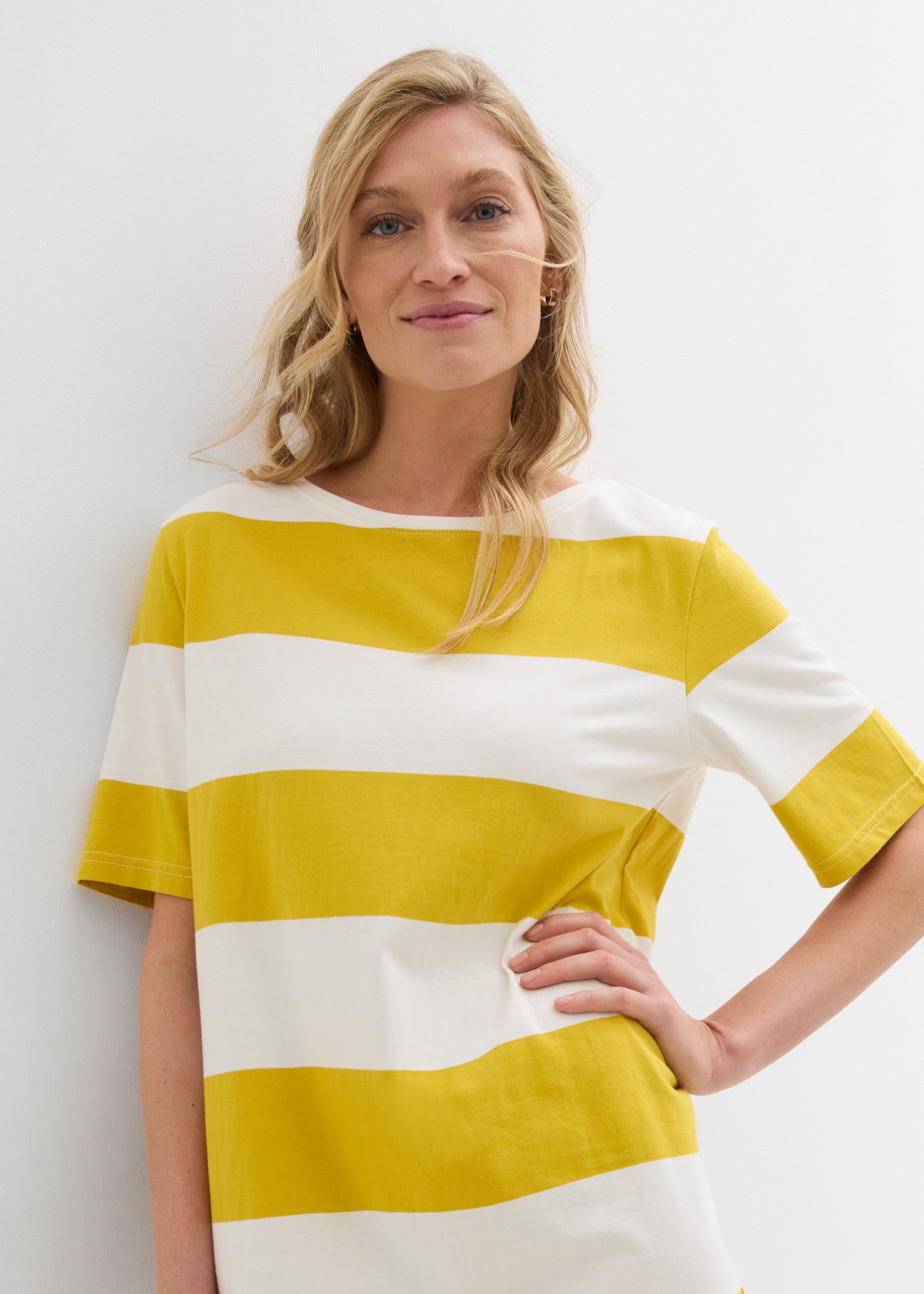 bonprix Jerseykleid Oversize-Passform, aus Baumwolle, Kurzarm-Design, Boxykleid