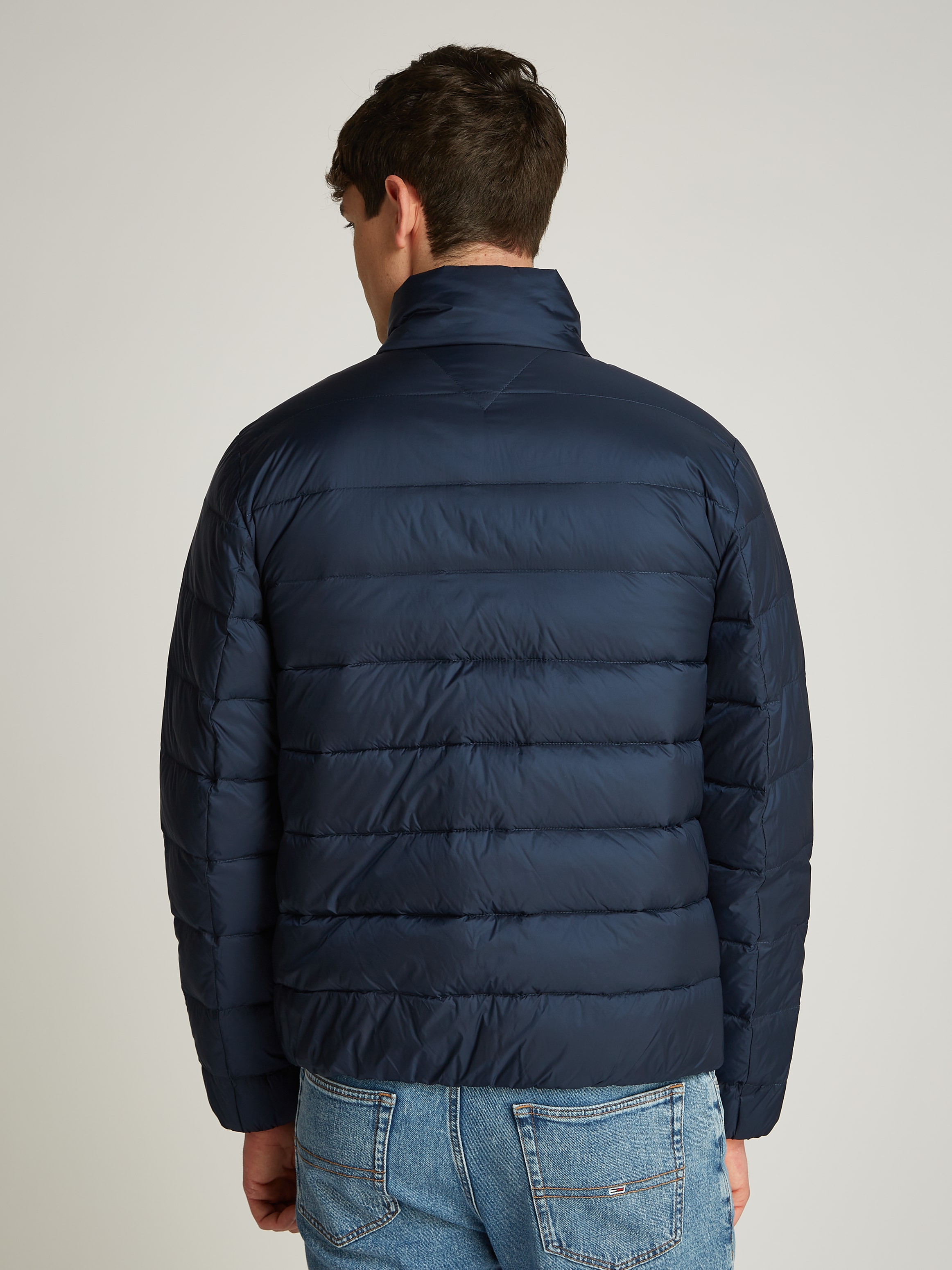 Tommy Jeans Plus Steppjacke »TJM LT DOWN JACKET EXT«, in Großen Größen, Logostickerei, Reißverschlusstaschen