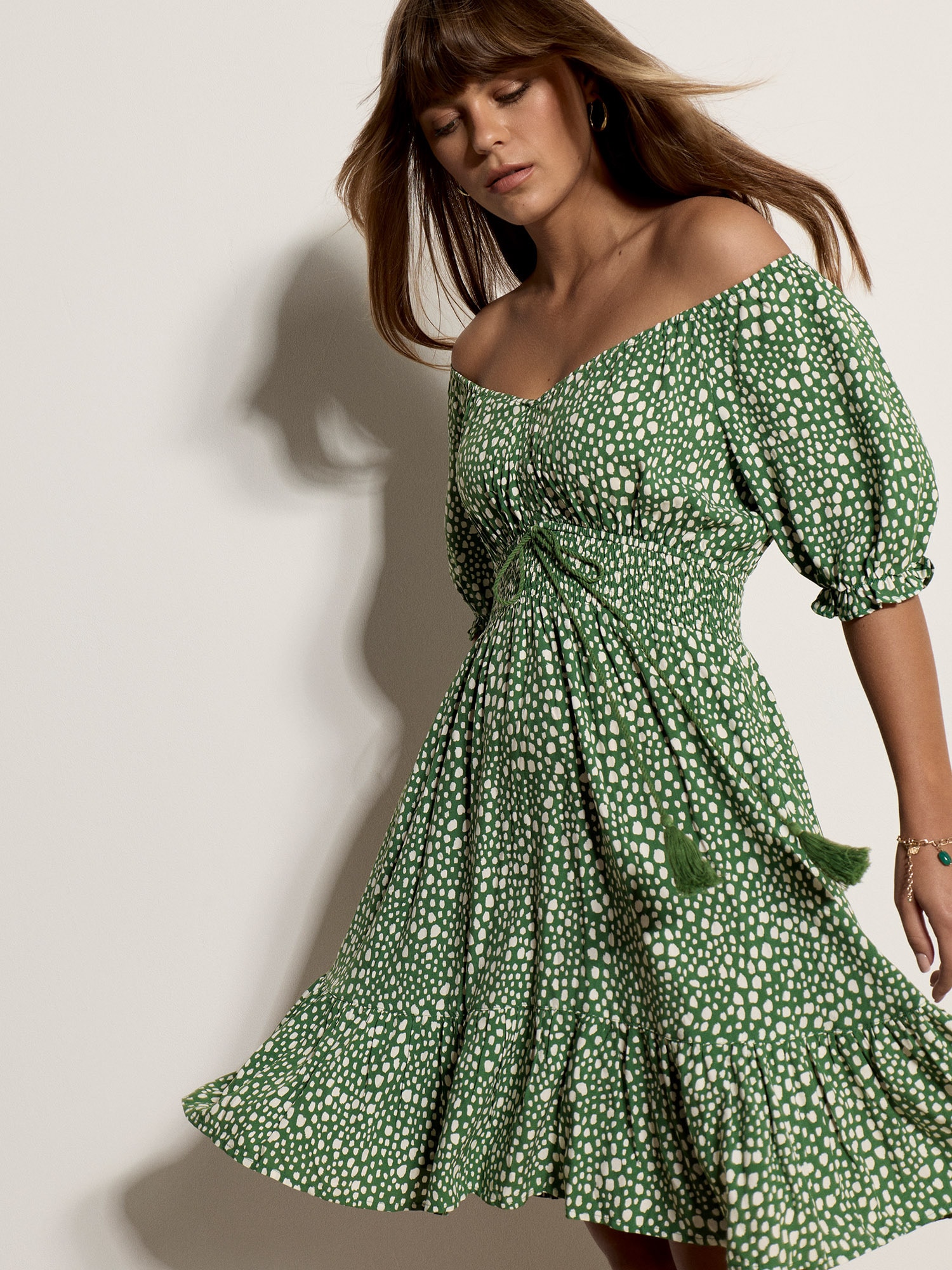 Apricot Minikleid "Gepunktetes Mini-Kleid" mit Bardot-Ausschnitt