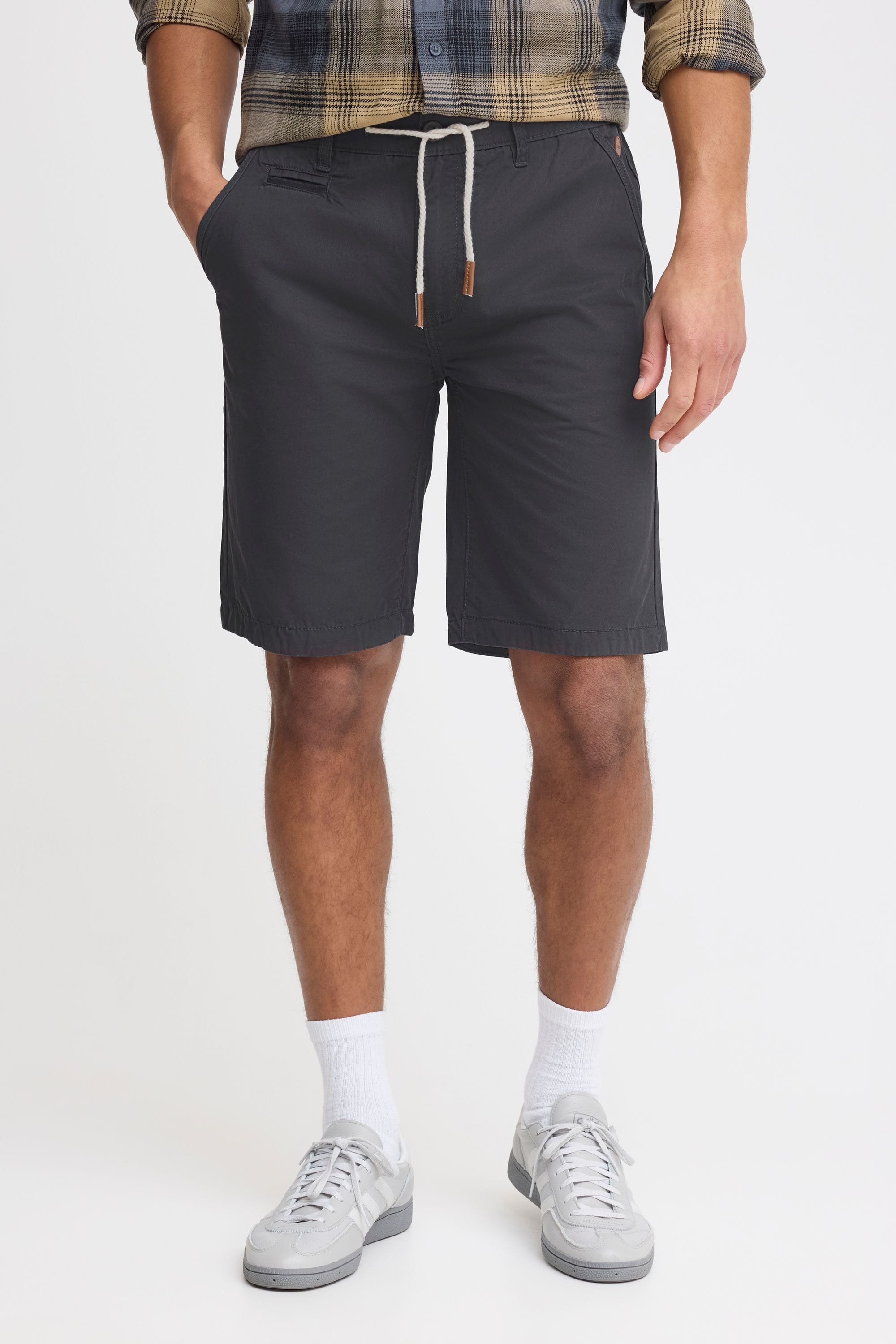 Blend Chinoshorts "BHKaito" Chino Shorts mit weißen Kontrastkordeln günstig online kaufen