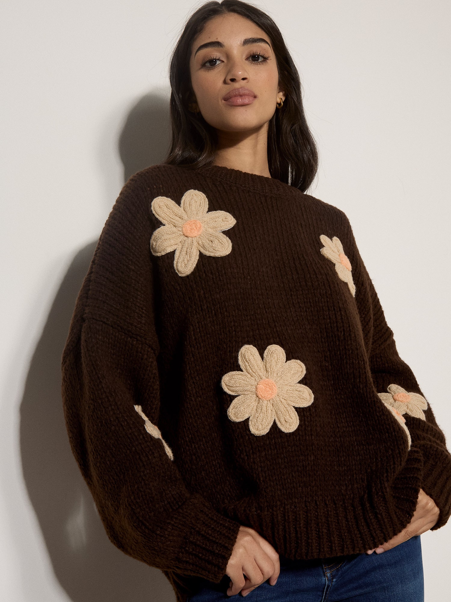 Apricot Strickpullover "Bestickter Pullover" mit Gänseblümchen