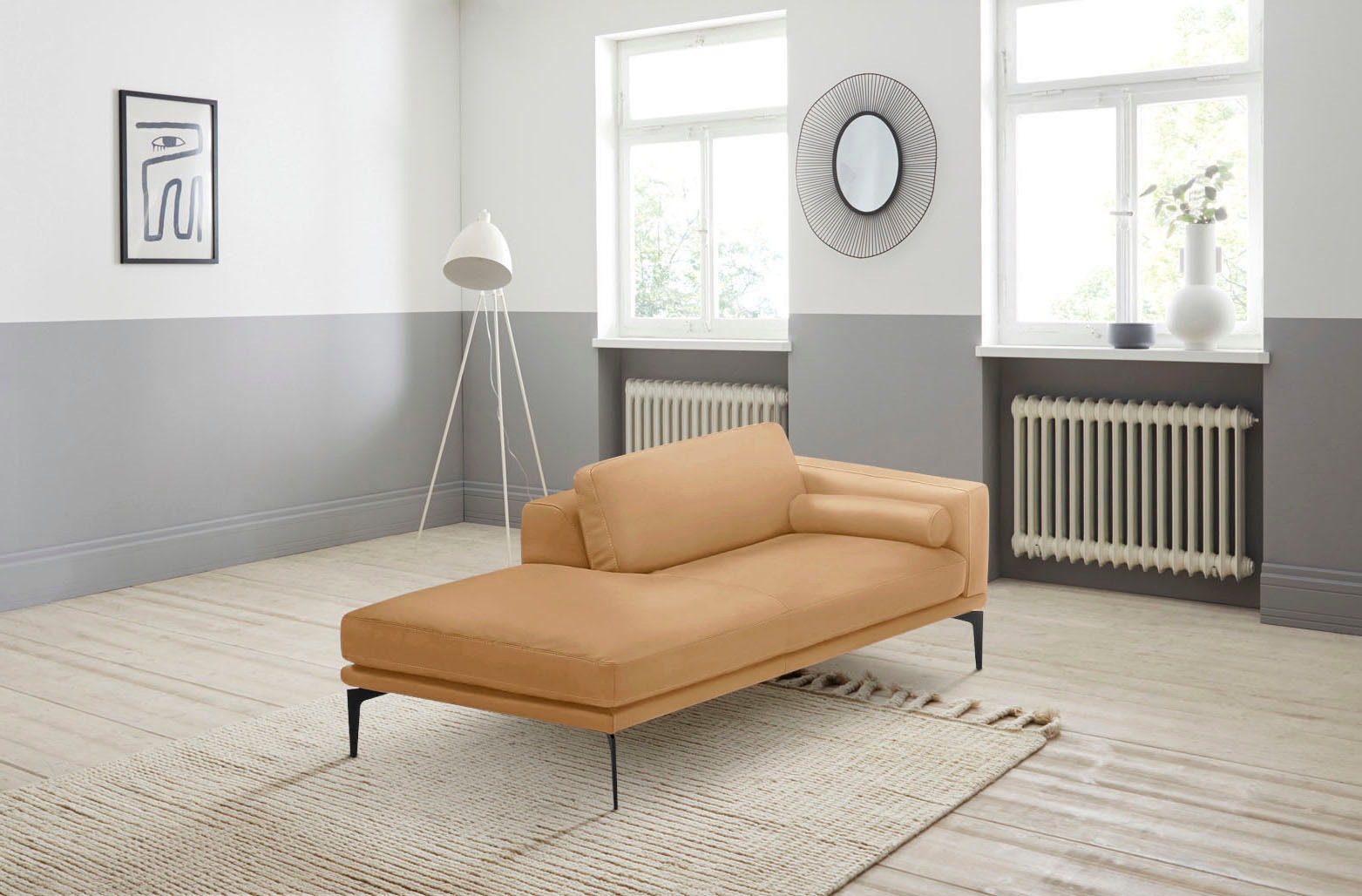 Egoitaliano Ottomane "Masu, Design trifft super Sitzkomfort, mit toller Detailverarbeitung" Rückenkissen und Armteilrolle für mehr Komfort, mit Metallfüßen