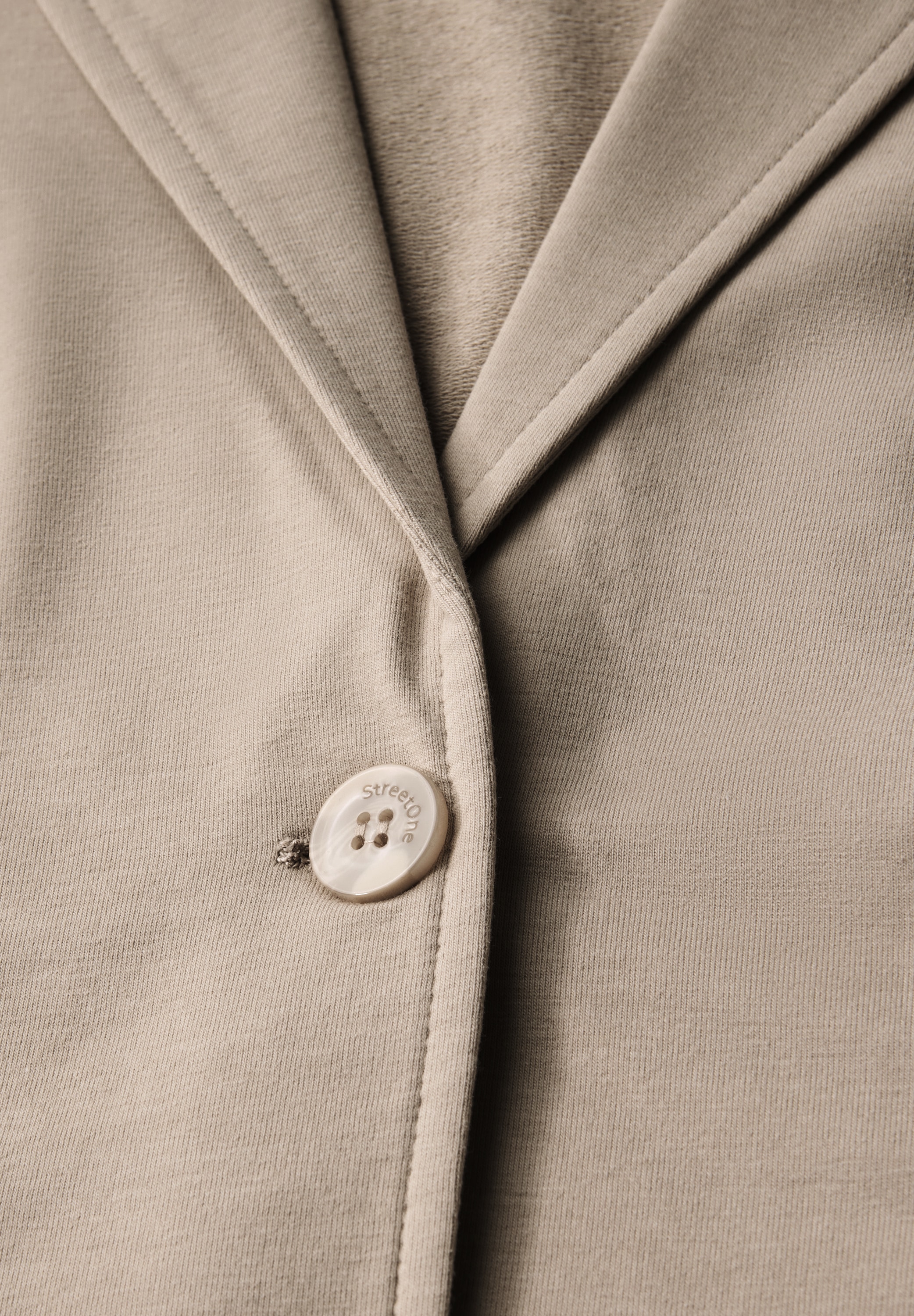 STREET ONE Kurzblazer, aus Baumwolle mit Stretchanteil