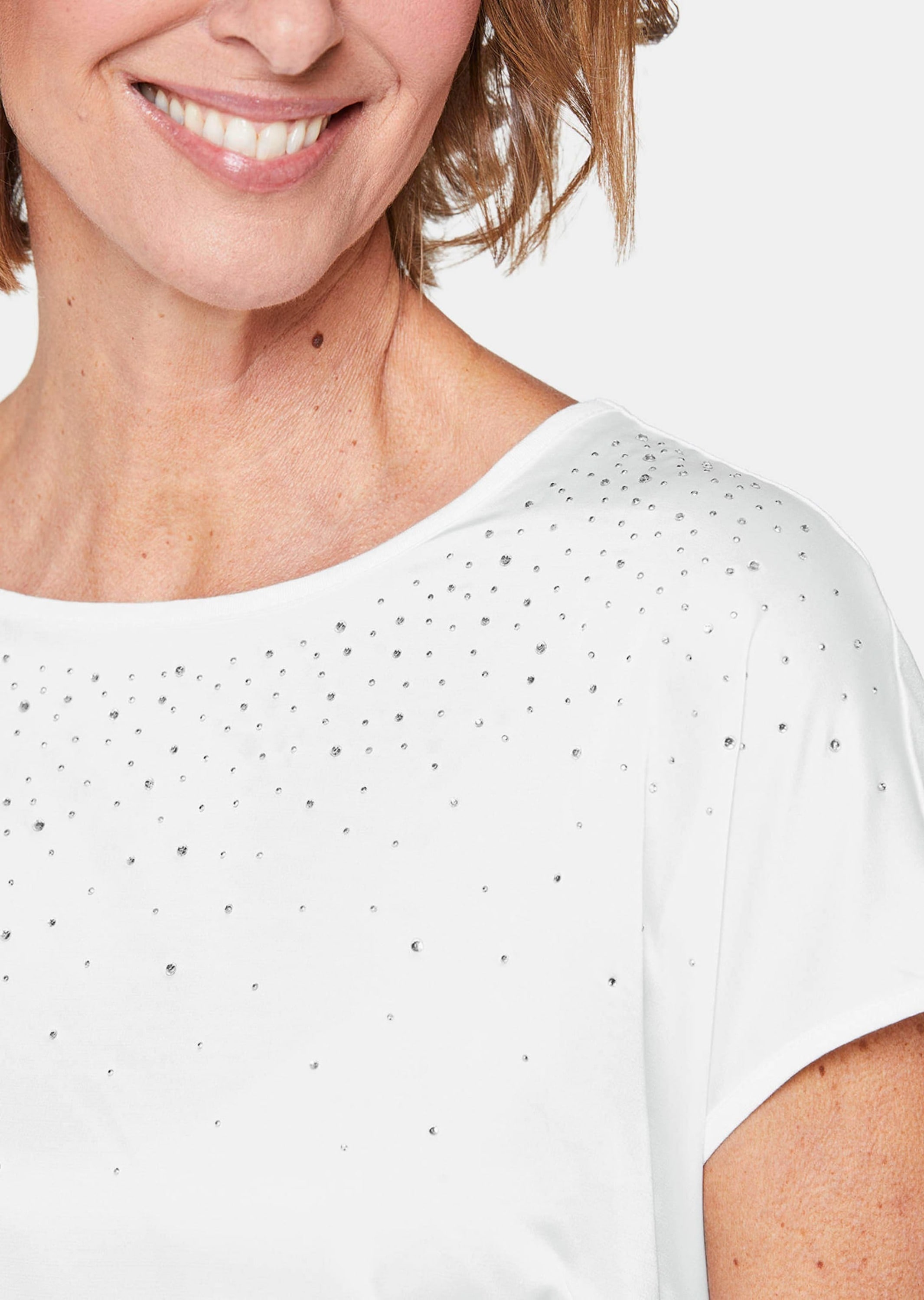GOLDNER Kurzarmbluse »Blusenshirt Blusenshirt mit schimmernden Glitzersteinen«