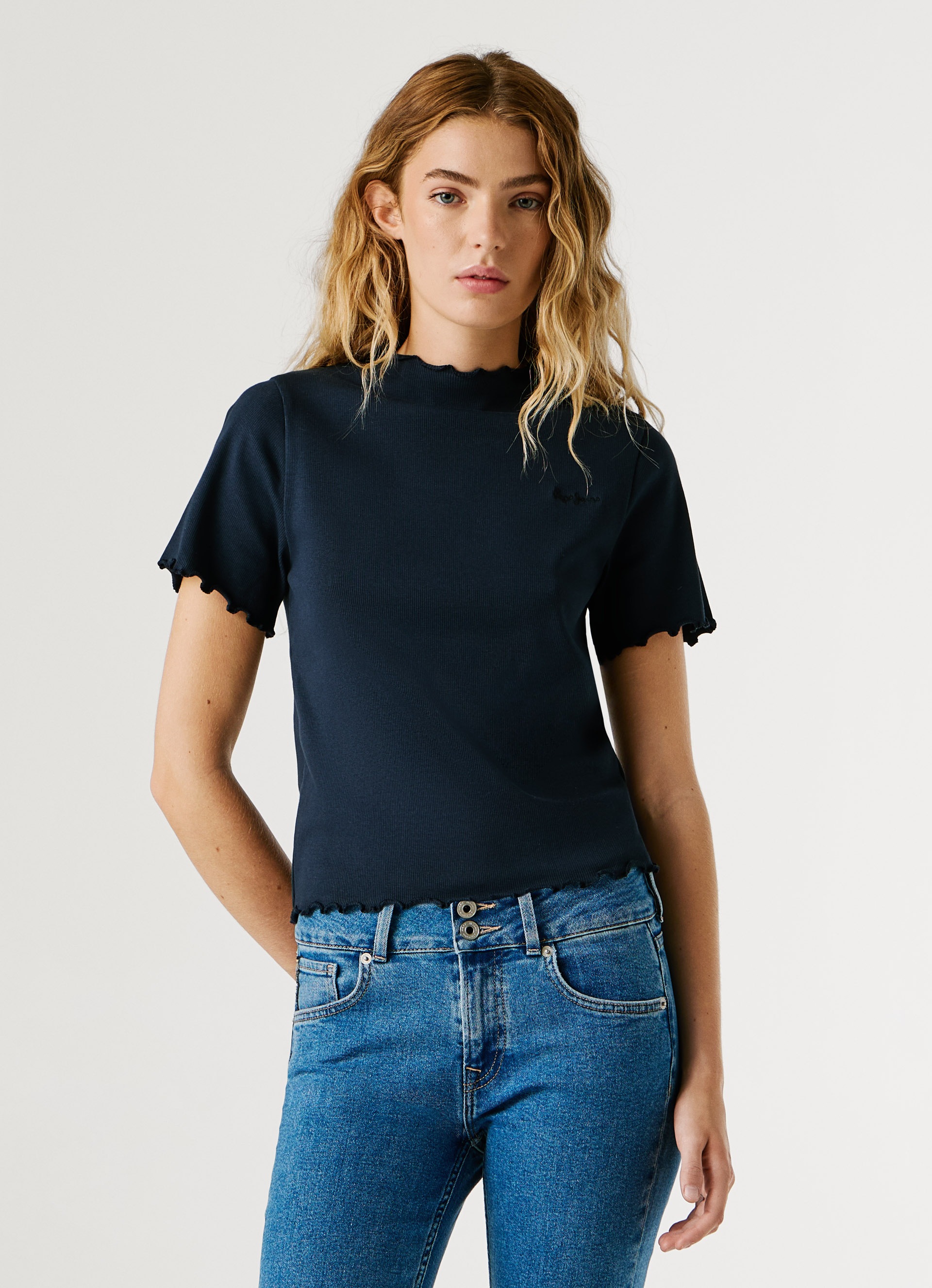 Thumbnail - Pepe Jeans T-Shirt "NORA" mit gewellten Abschlüssen