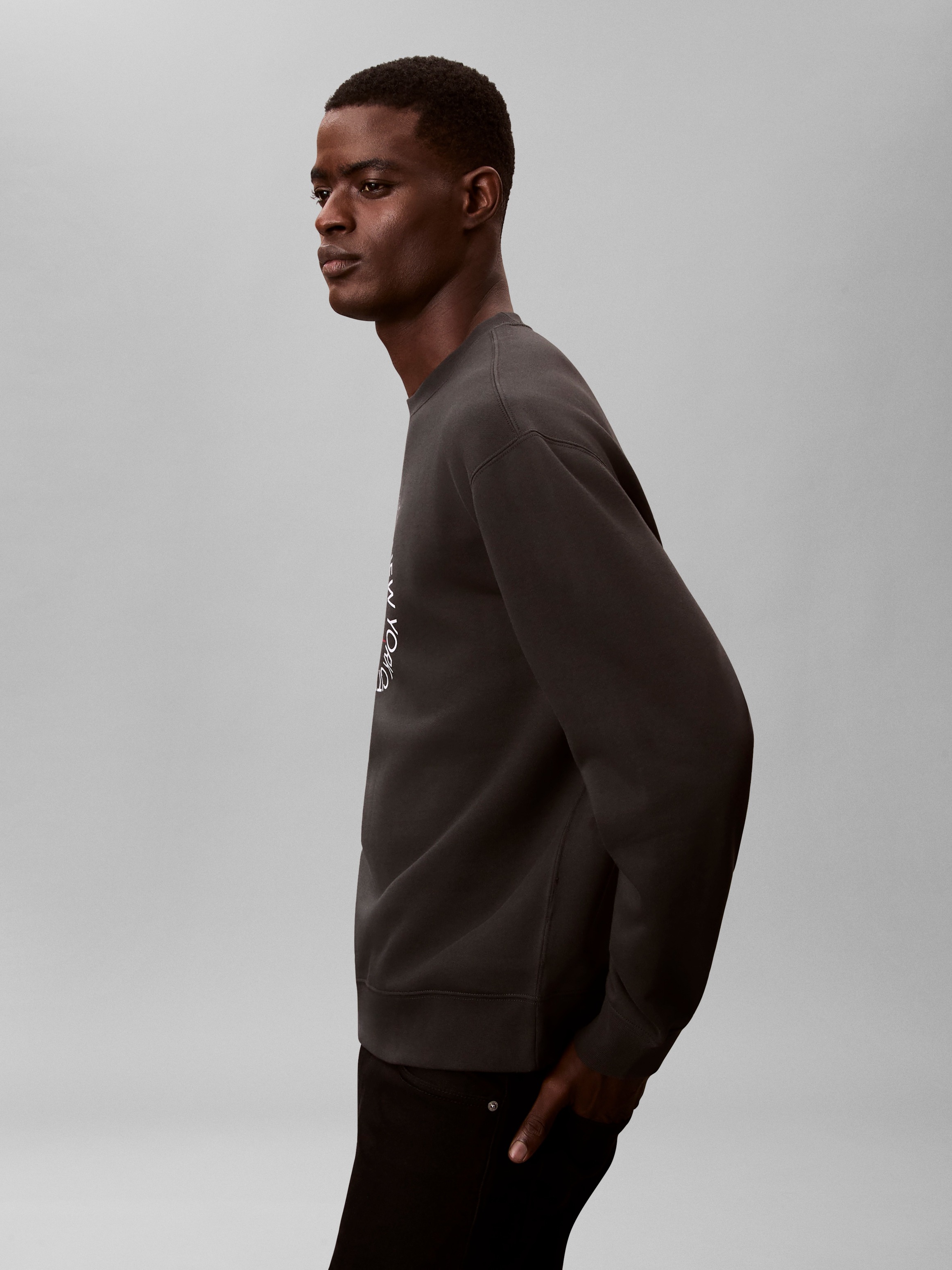 Thumbnail - Calvin Klein Jeans Sweatshirt, Regular fit mit Rundhalsausschnitt