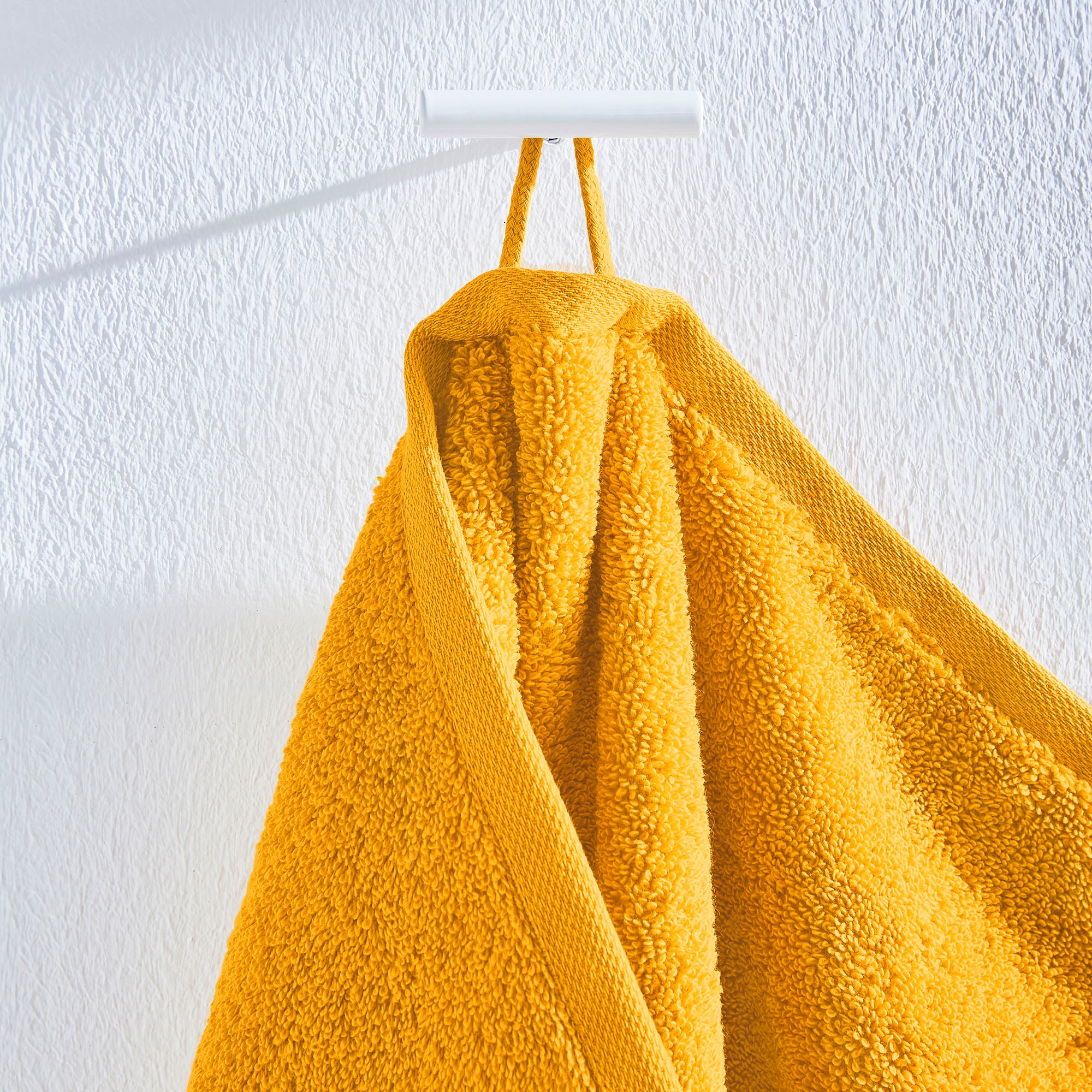 LOOKS by Wolfgang Joop Handtuch »LOOKS«, (1 St., Handtuch 50 x 100 cm), mit Logobestickung