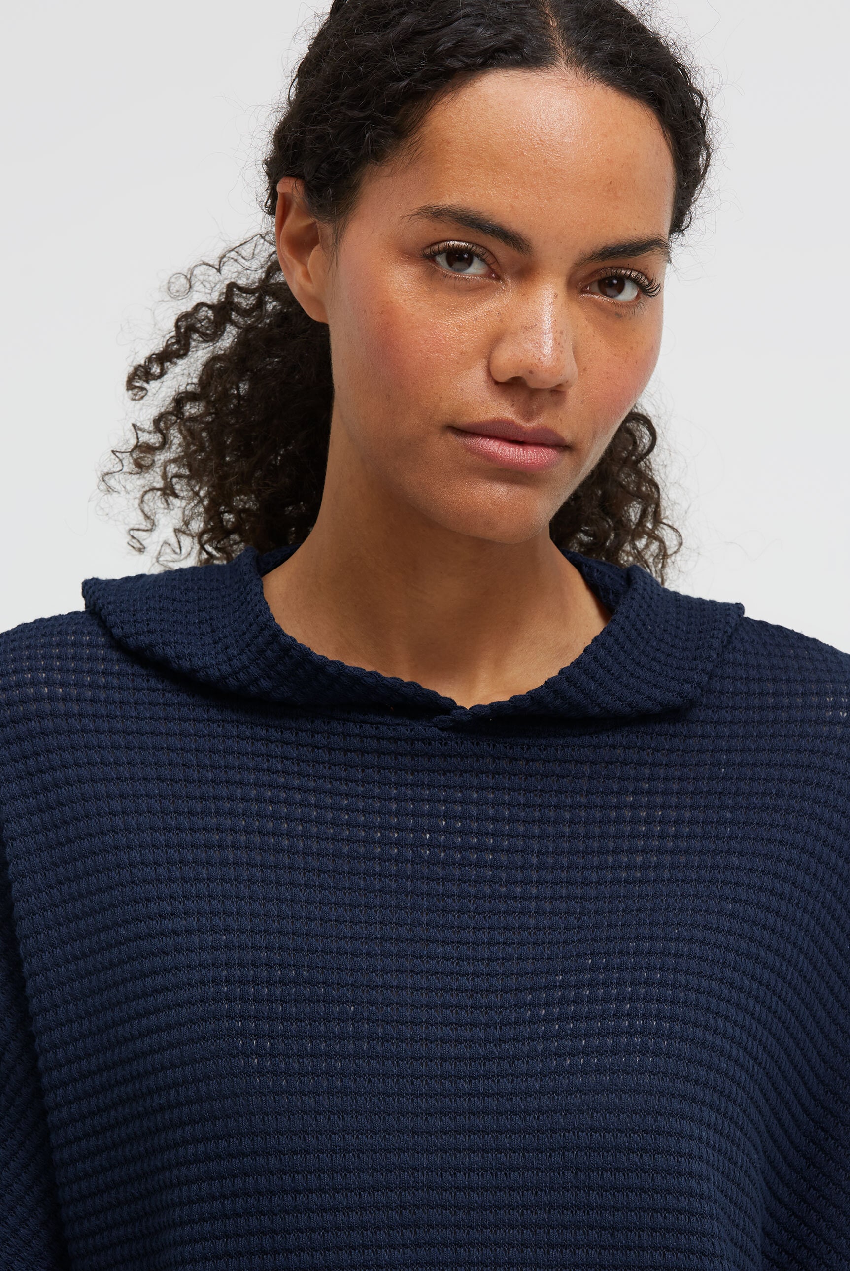 SENSES.THE LABEL Kapuzenpullover mit überschnittenen Schultern