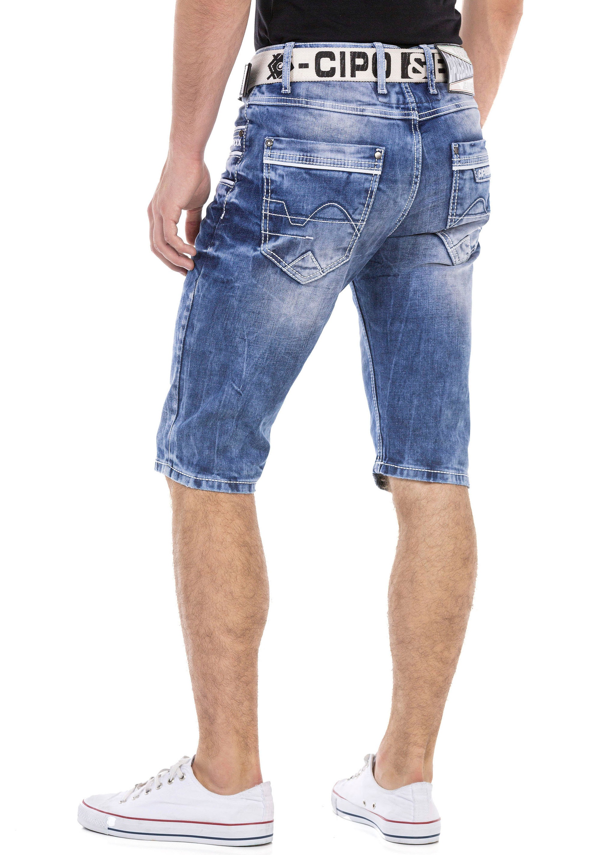 Cipo & Baxx Bermudas, in Denim und mit markanten Taschen günstig online kaufen