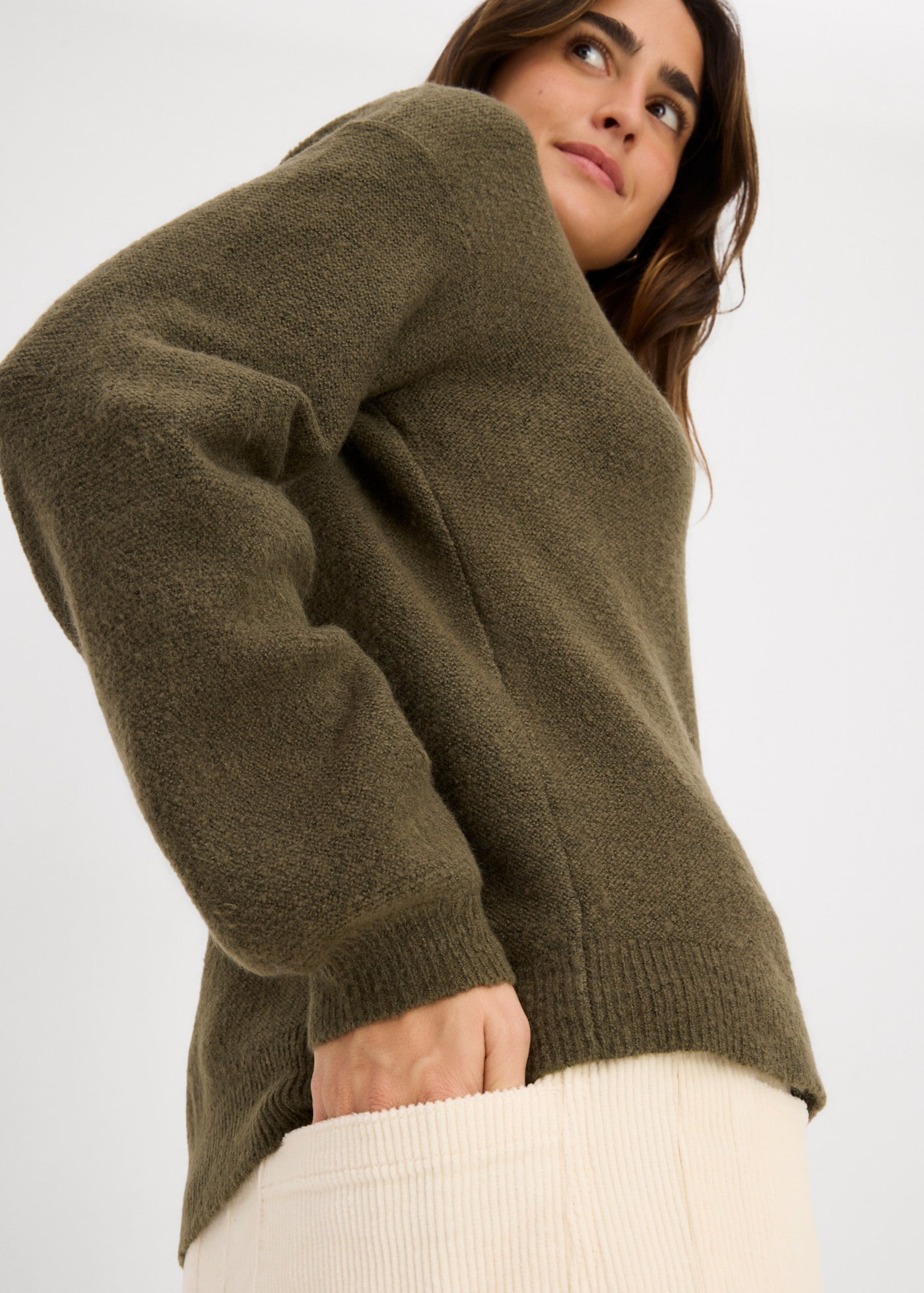 bonprix Strickjacke mit Knöpfen, bequeme Passform, im Casual-Stil