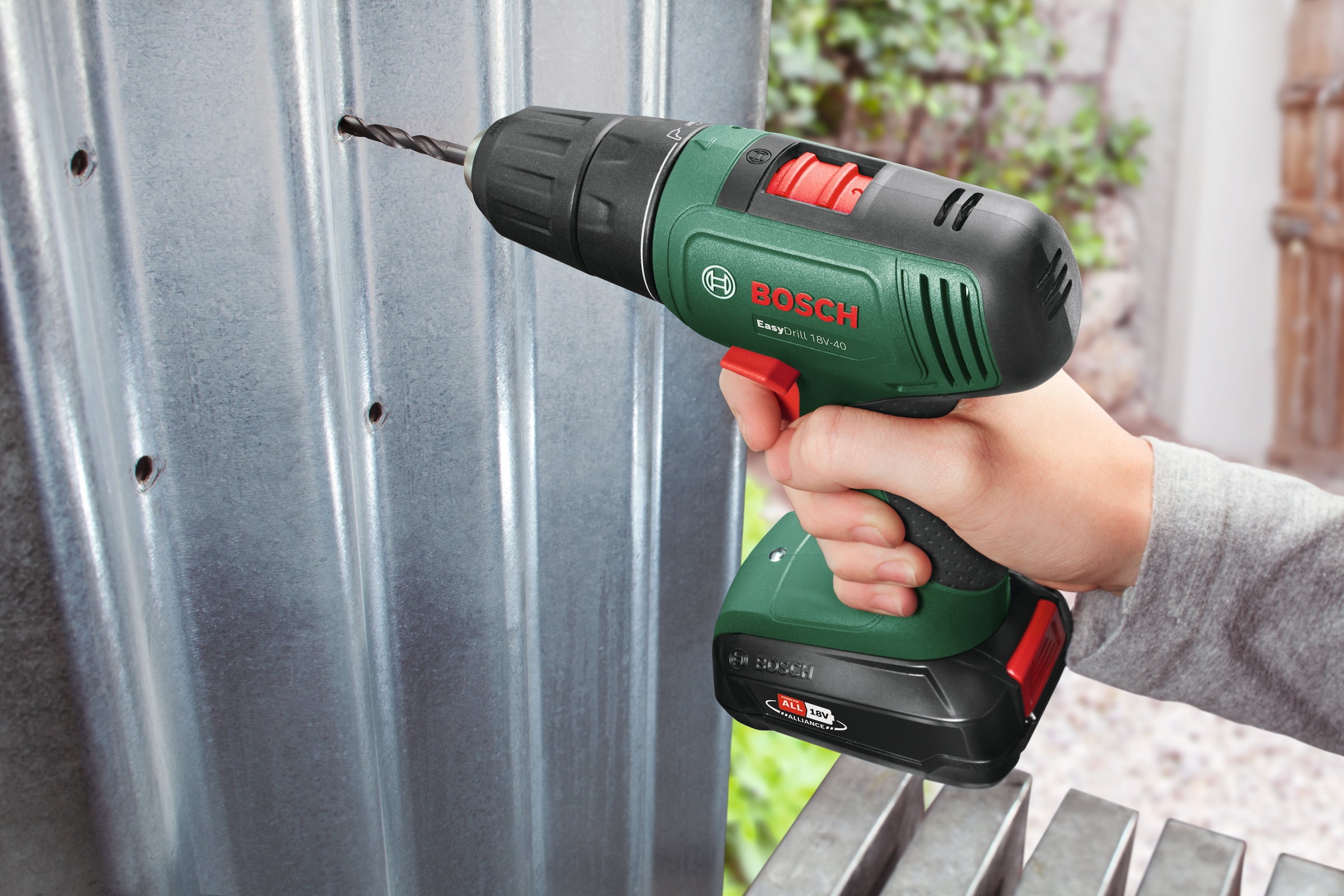 Bosch Home & Garden Akku-Bohrschrauber »Easydrill 18V-40«, Inkl. Koffer, mit 2 Akkus 18V/2Ah und Ladegerät