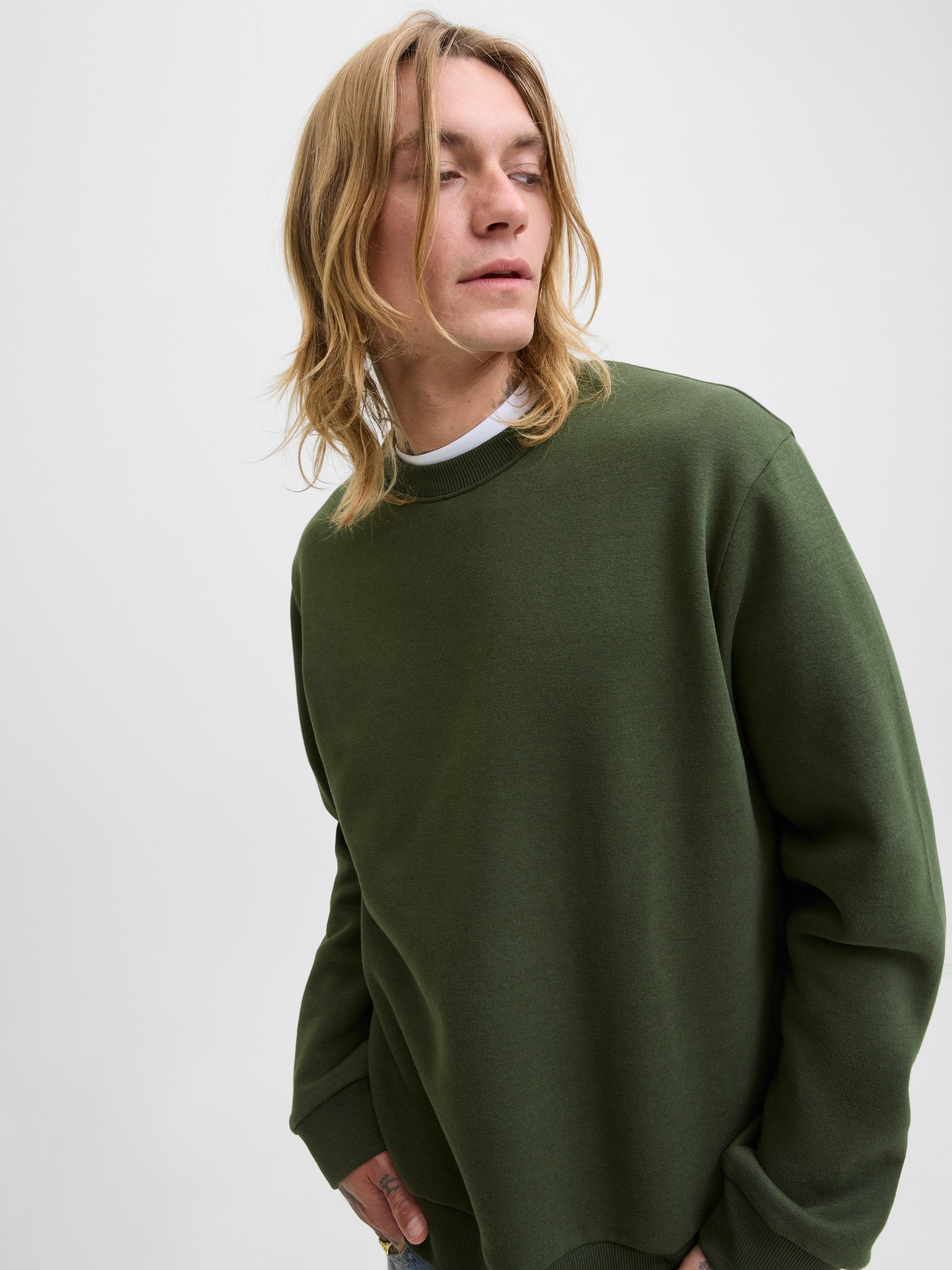 Jack & Jones Sweatshirt "JJEBRADLEY SWEAT CREW NOOS", mit Rippbündchen günstig online kaufen