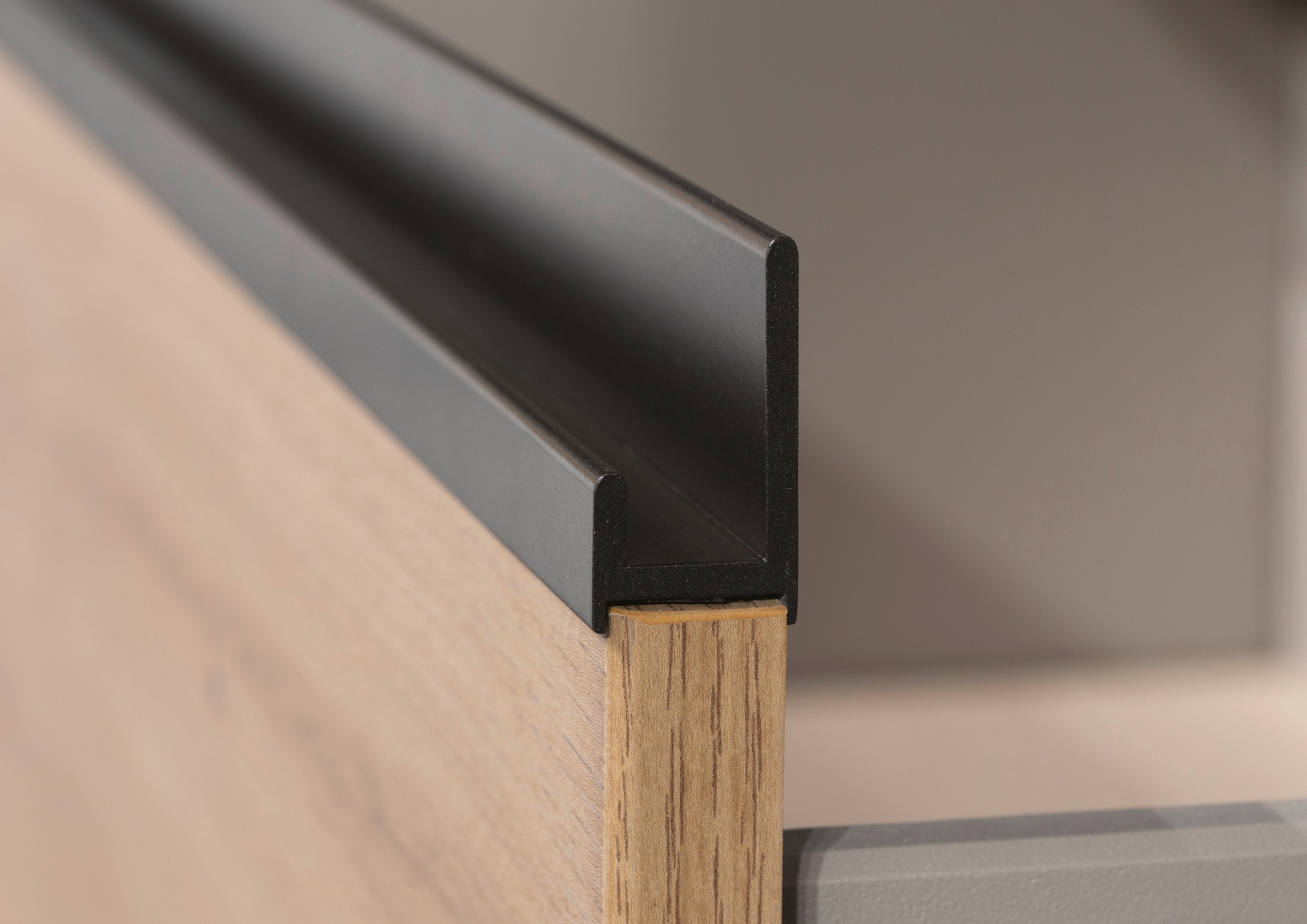 rauch Drehtürenschrank »Kleiderschrank Schrank Garderobe Wäscheschrank COSTA«, Breite 91 cm grifflose Front mit Push-to-Open Funktion MADE IN GERMANY