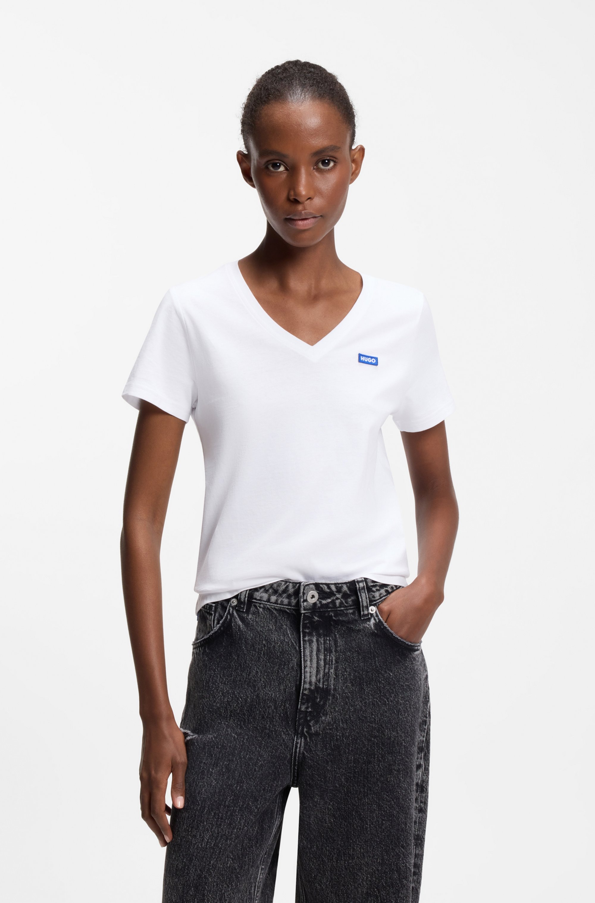 HUGO Blue T-Shirt "Classic V" mit Logo, V-Ausschnitt günstig online kaufen