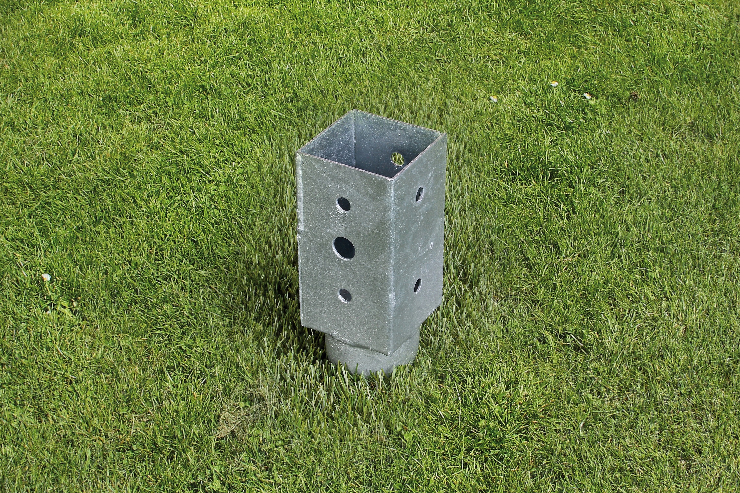 Alberts Einschraub-Bodenhülse »71x71 mm«, für Vierkantholzpfosten, Gesamtlänge 595 mm