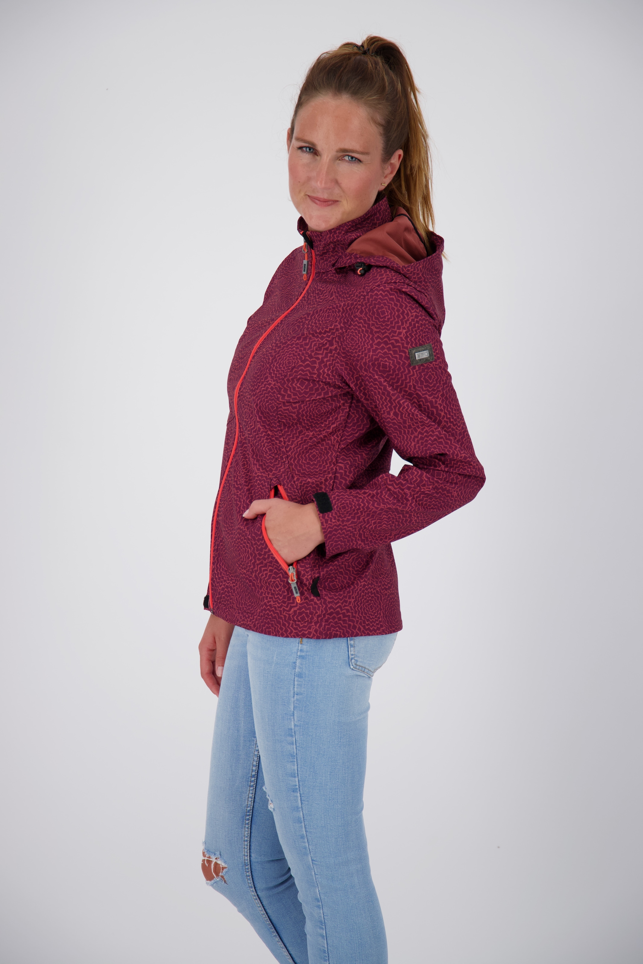 LPO Softshelljacke "SHELBY PEAK II", leichte Softshelljacke mit All-Over-Pr günstig online kaufen