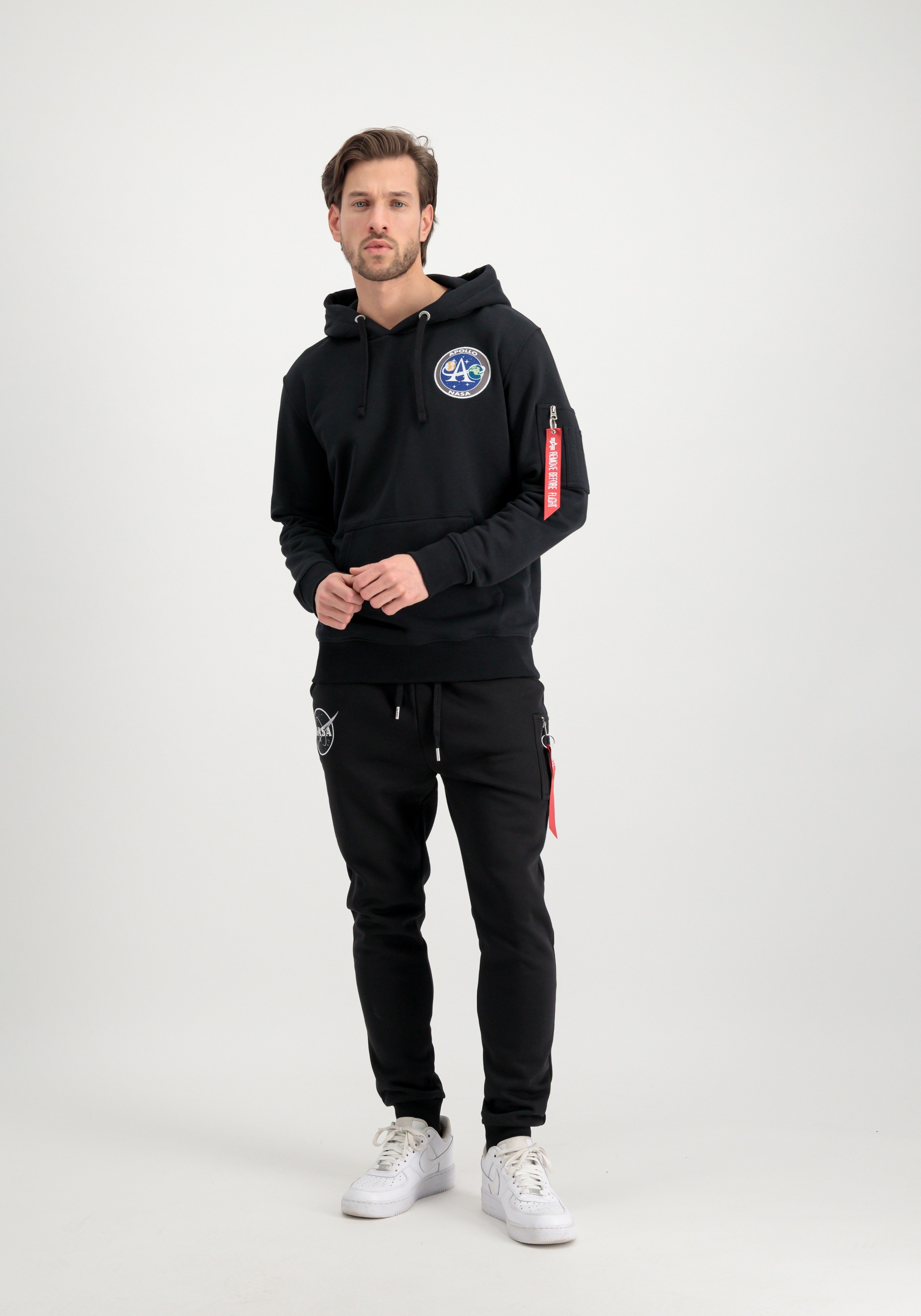 Alpha Industries Jogginghose »ALPHA INDUSTRIES Men - Jogger NASA Cargo Sweat Jogger«