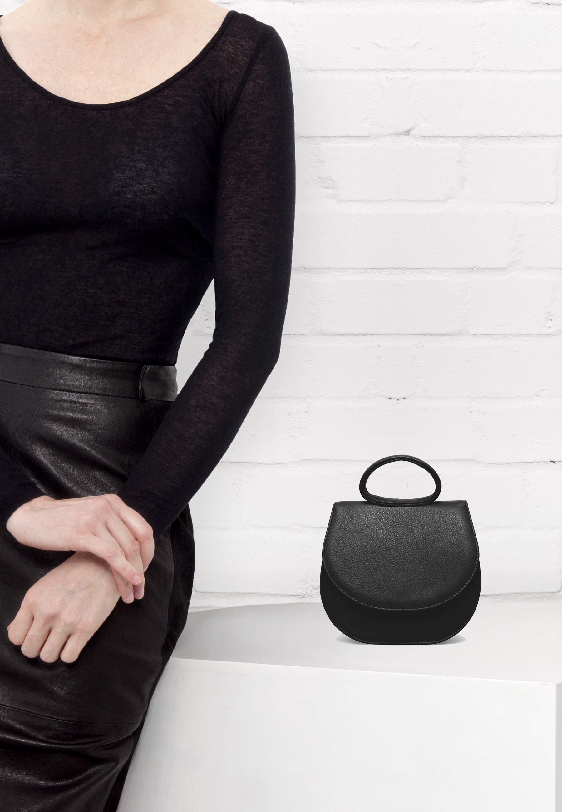 GRETCHEN Schultertasche »Ebony Mini Loop Bag«, aus italienischem Kalbsleder