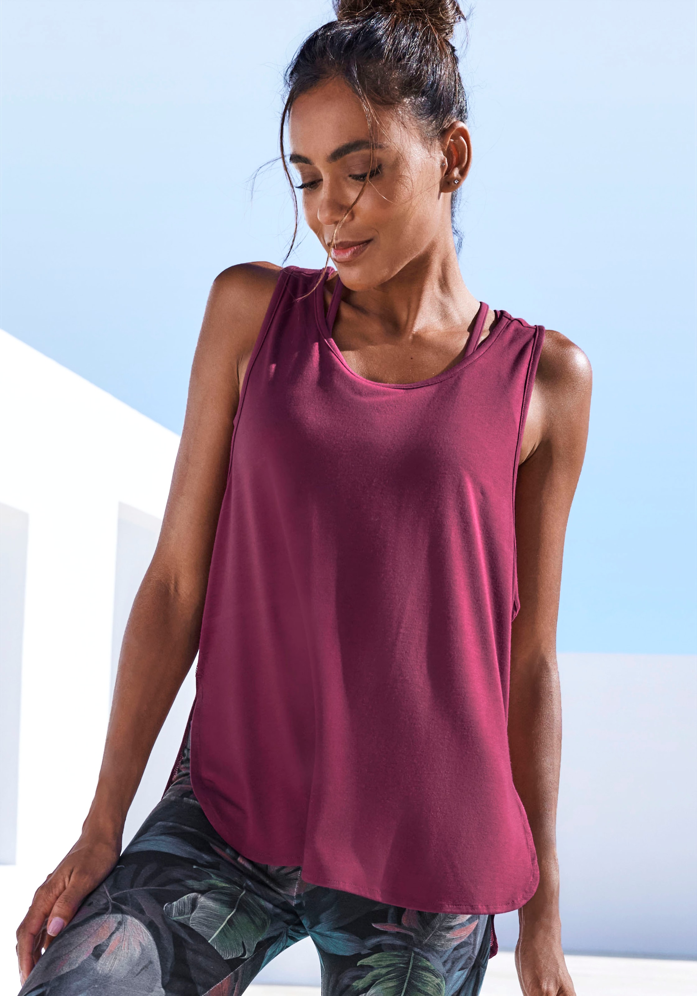 LASCANA ACTIVE Tanktop, Sporttop mit Mesheinsatz und Racerback