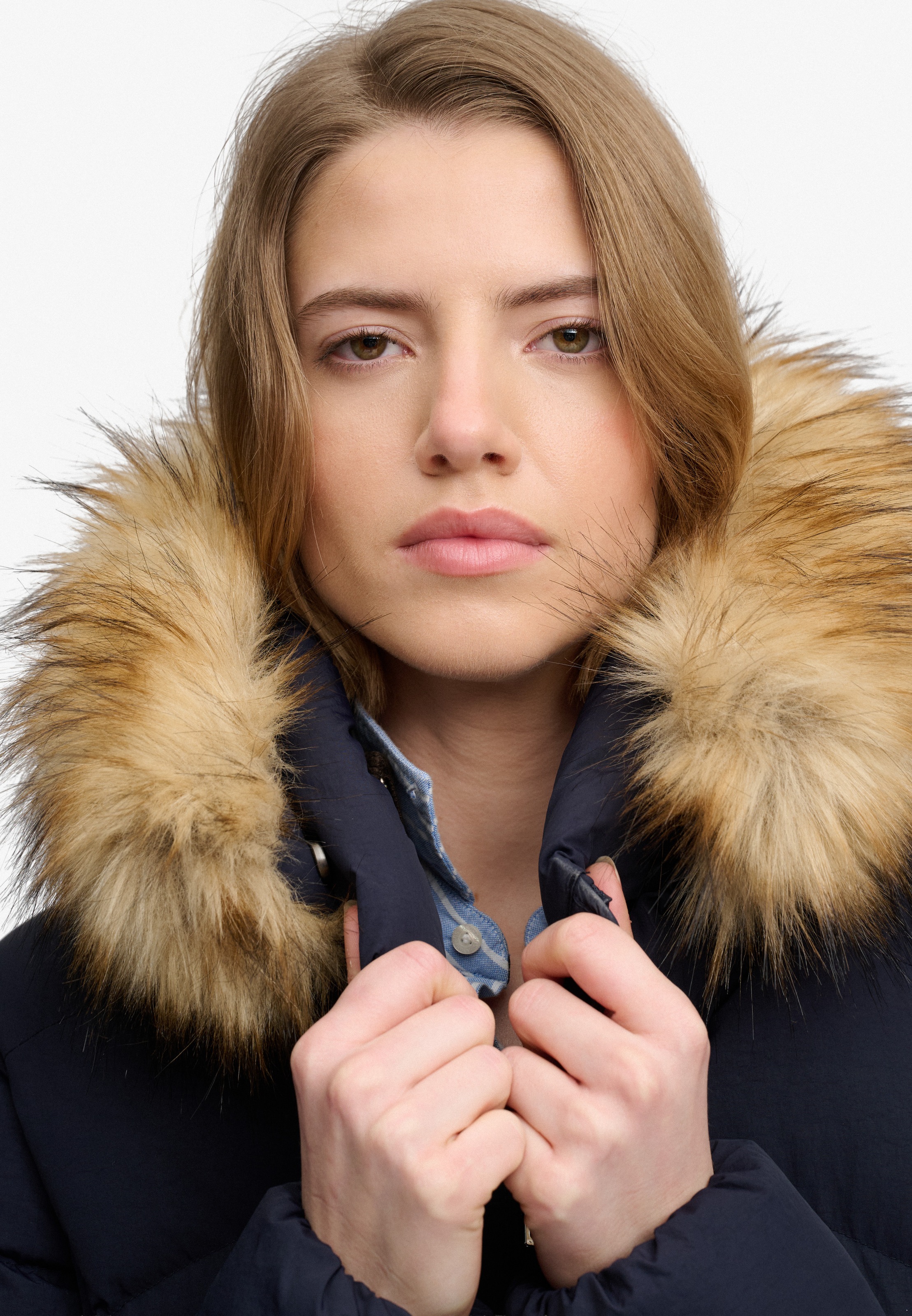 Superdry Steppjacke »HOOD FAUX FUR FUJI PADDED JKT« mit Kapuze Kunstfaser, slim fit