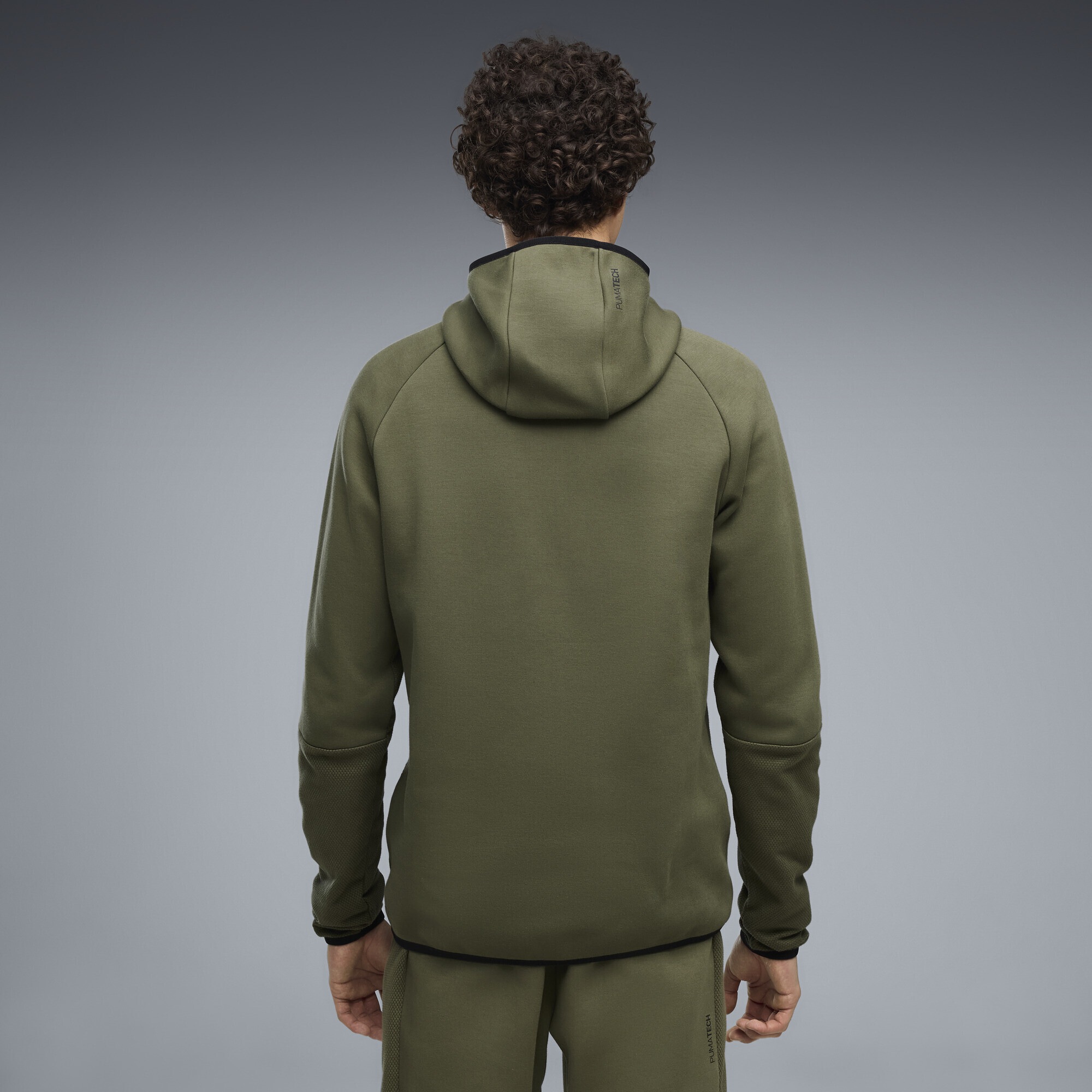 PUMA Sweatjacke »PUMATECH Elevated Slim Kapuzenjacke Herren«