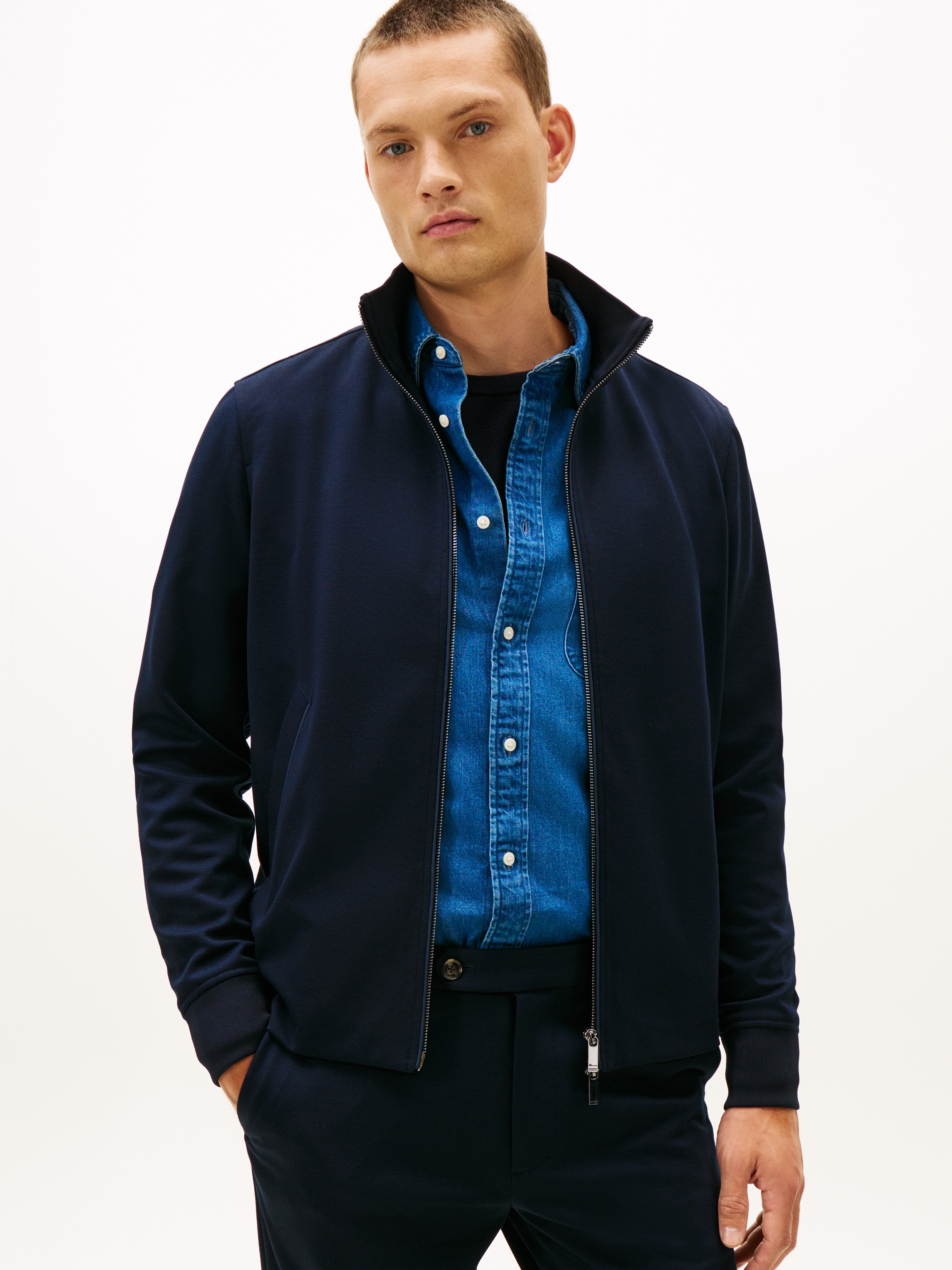 Strickjacke TOMMY HILFIGER "PERFORMANCE PUNTO MILANO", Herren, Gr. M, schwarz night navy, Strick, Obermaterial: 75% Polyester, 22% Viskose, 3% Elasthan, regular fit normal, Rippbündchen, Strickjacken Strickjacke, normale Passform, 2-Wege-Reißverschluss