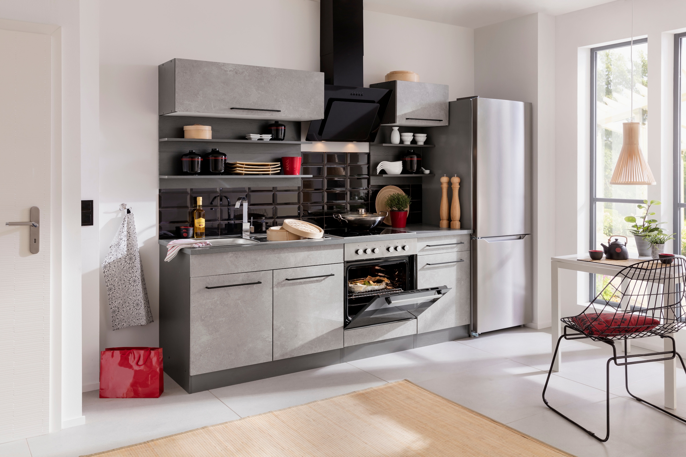 KOCHSTATION Küchenzeile »KS-Tulsa«, mit E-Geräten, Breite 210 cm, schwarze Metallgriffe, MDF Fronten