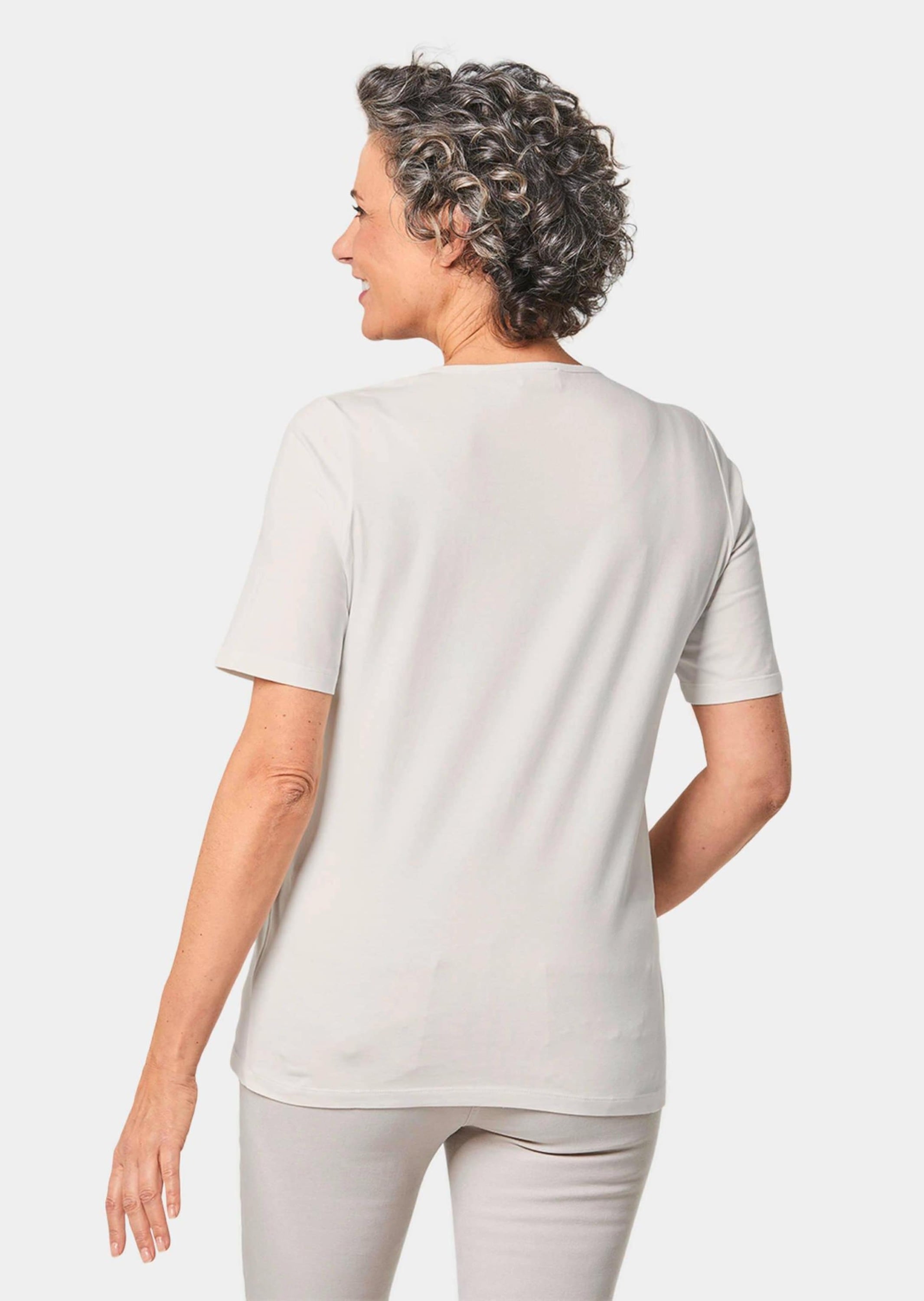 GOLDNER Kurzarmshirt »Kurzgröße Rundhalsshirt mit Häkelspitze«