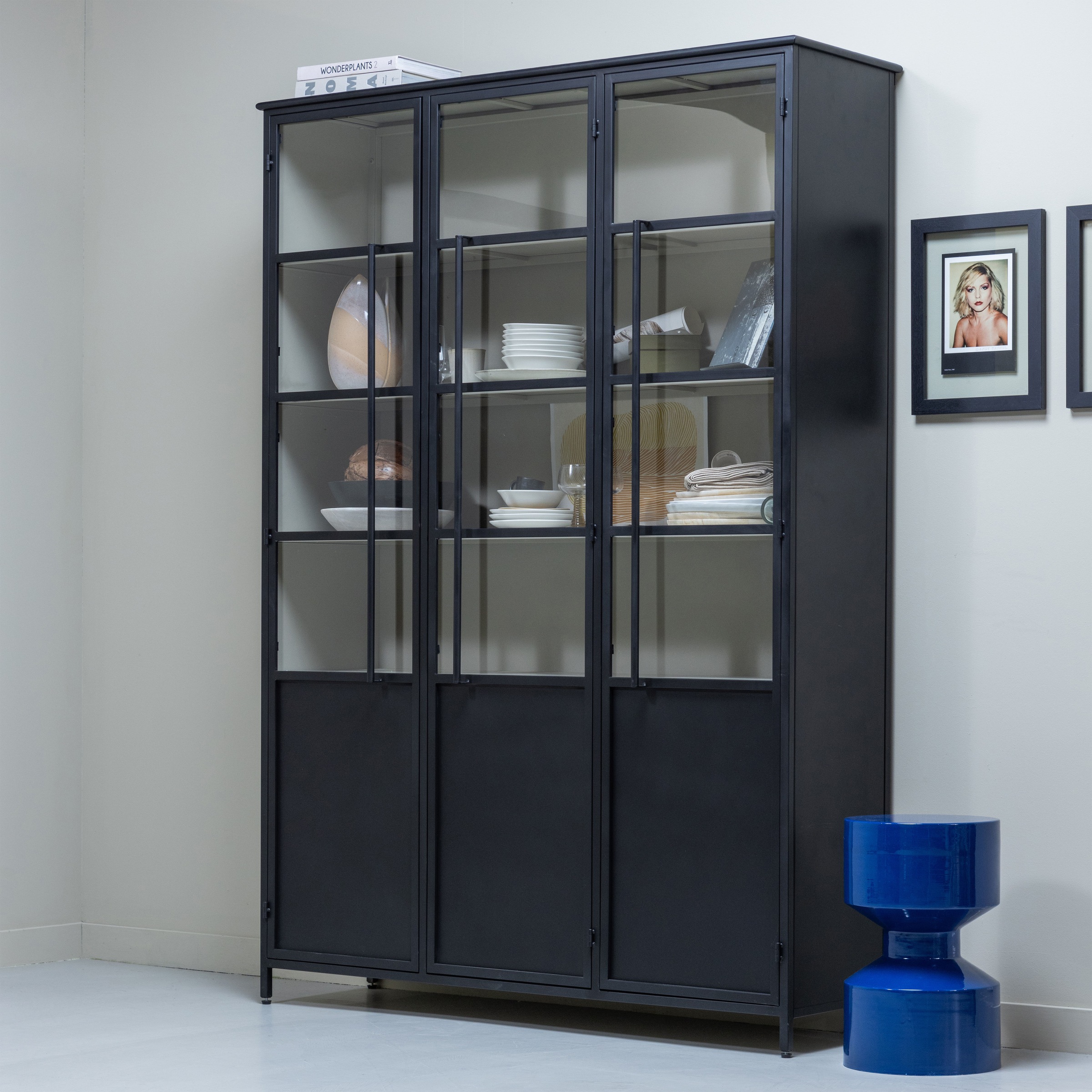 WOOOD Vitrine "EXHIBIT XL 3-TÜRIG SCHRANK METALL B/T/H: 140/44/200 cm" Auss günstig online kaufen
