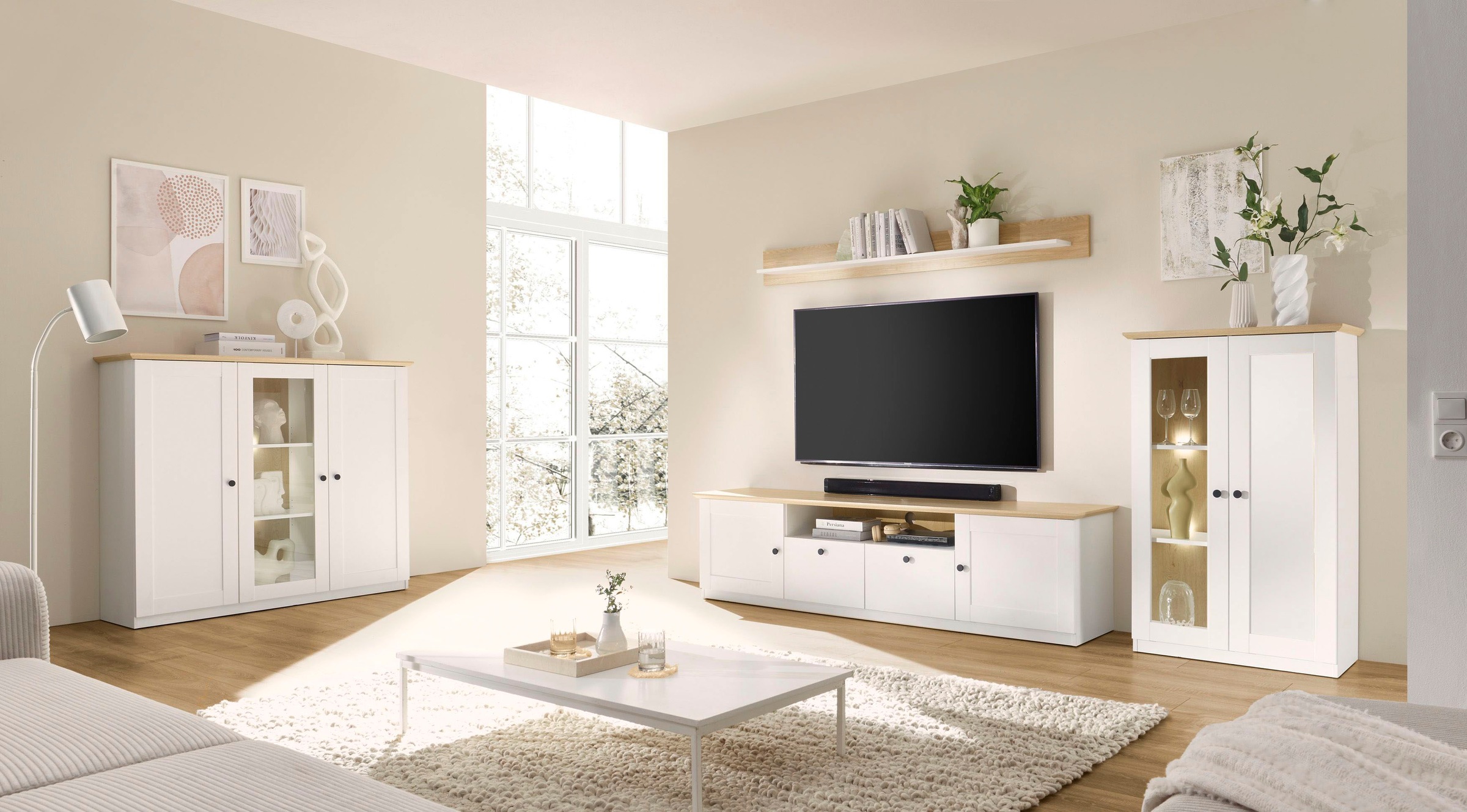 OTTO home Highboard »Brest, Schrank im Landhausstil, Sideboard, zeitloses Stauraumelement« schwarze Metallgriffe, ausreichend Stauraum, Glastür, 139 cm breit