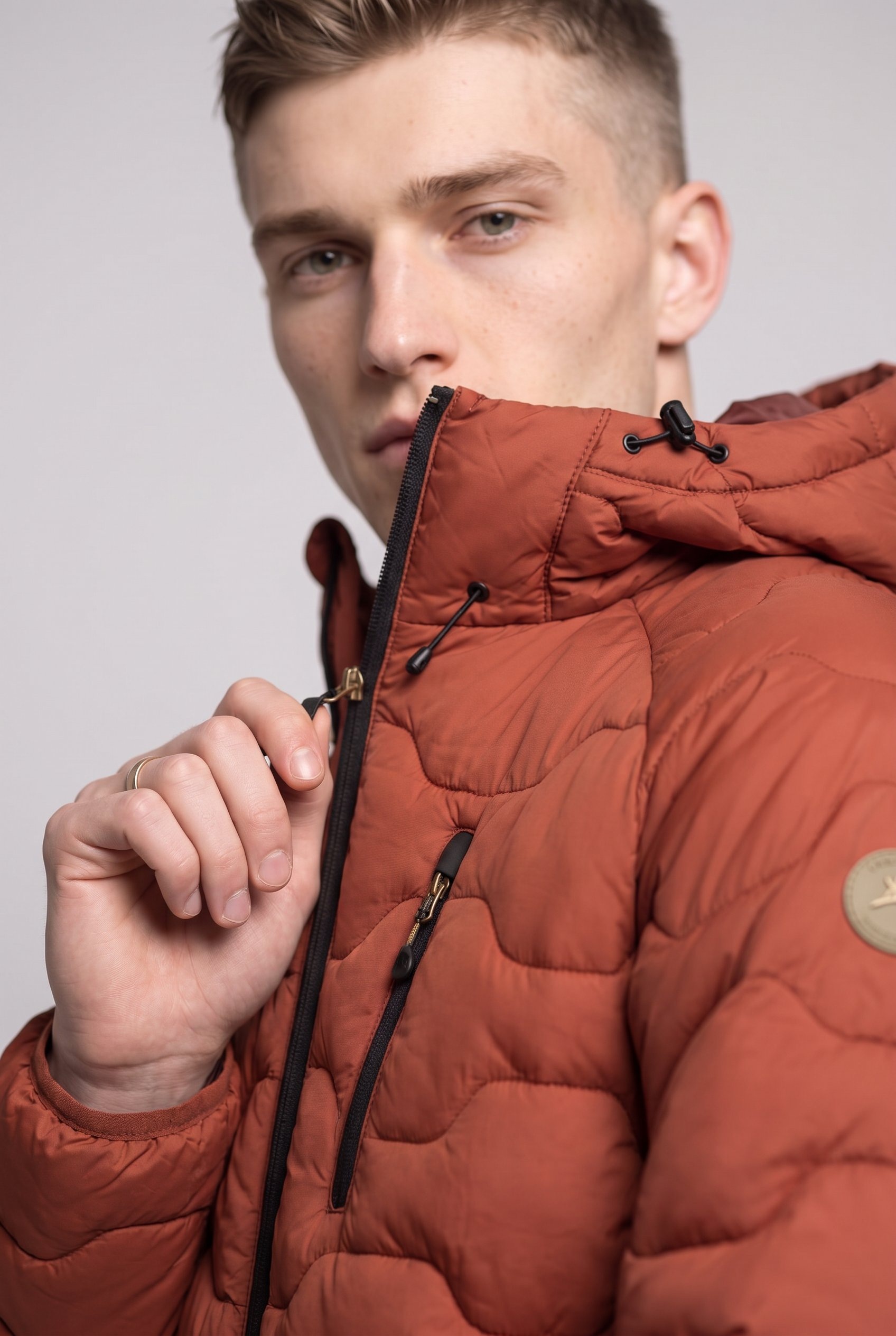 Icepeak Steppjacke für Outdoor-Aktivitäten geeignet, mit Futter aus Polyamid