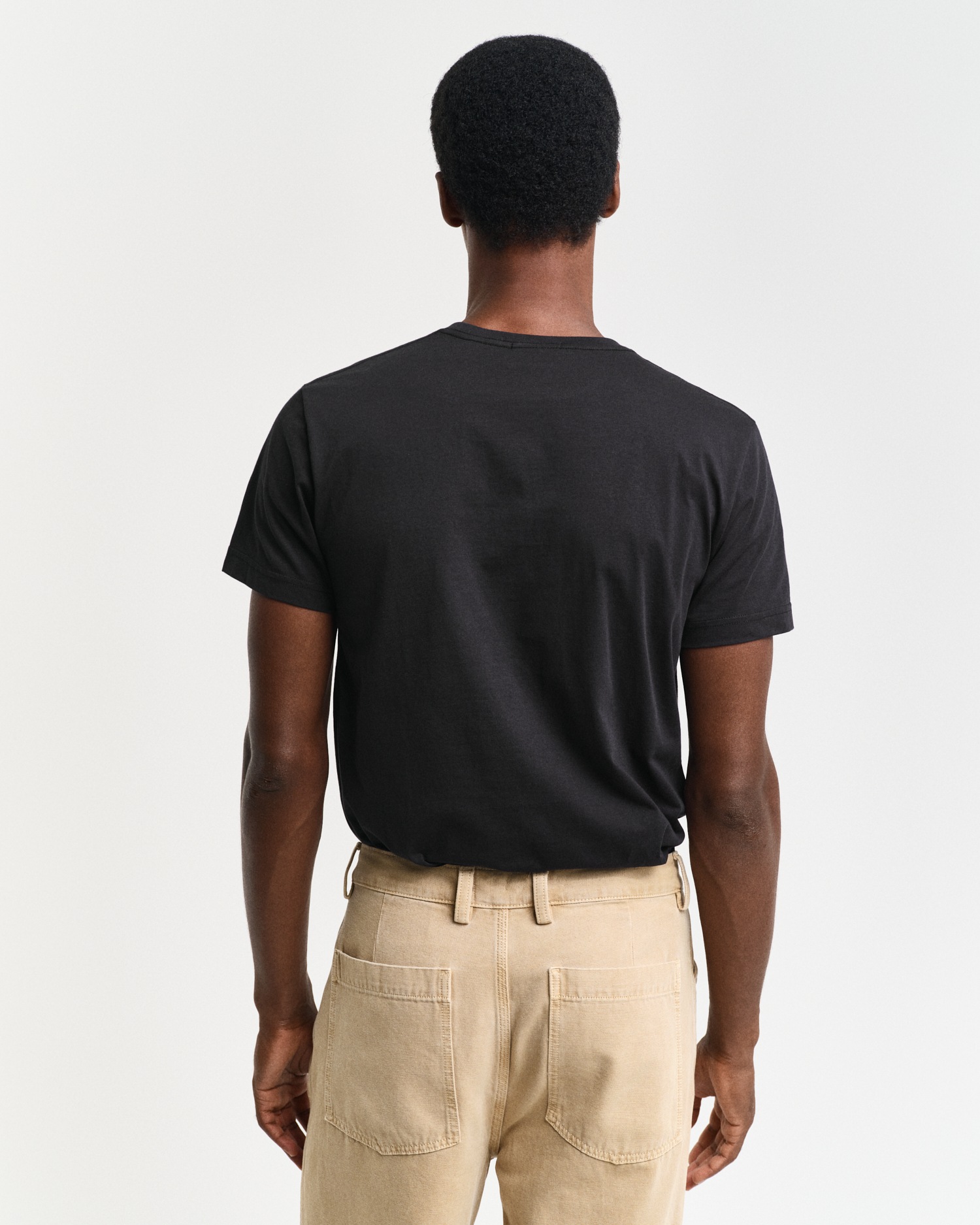 Gant T-Shirt »SLIM SHIELD SS T-SHIRT«, mit Logostickerei auf der Brust
