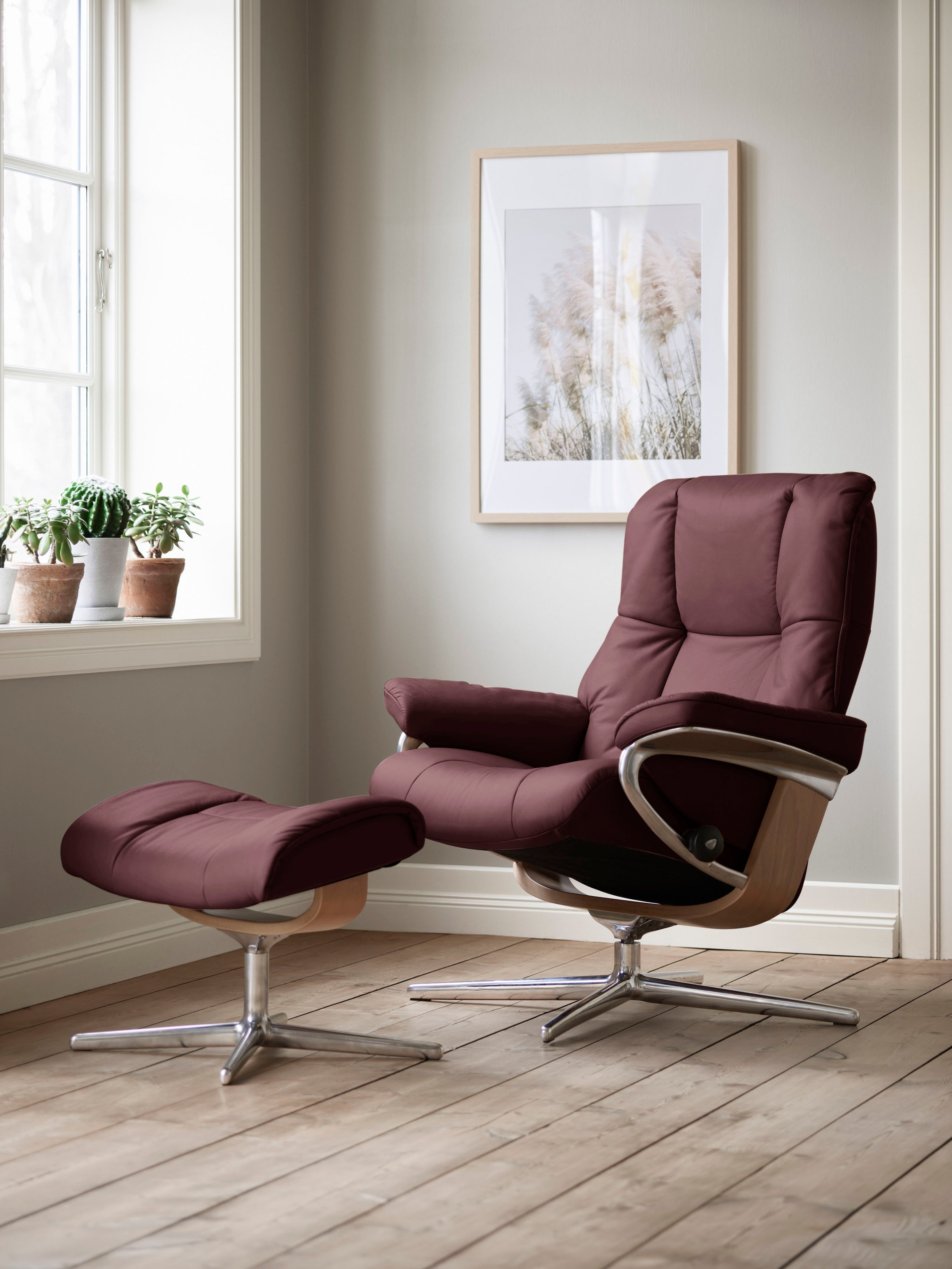 Relaxsessel STRESSLESS "Mayfair", rot (bordeaux batick), B:92cm H:103cm T:79cm, Leder BATICK: BATICK ist ein leicht korrigiertes, durchgefärbtes und genarbtes Möbelleder, bei dem die meisten Unebenheiten und Spuren in der Regel entfernt wurden., Sessel, R