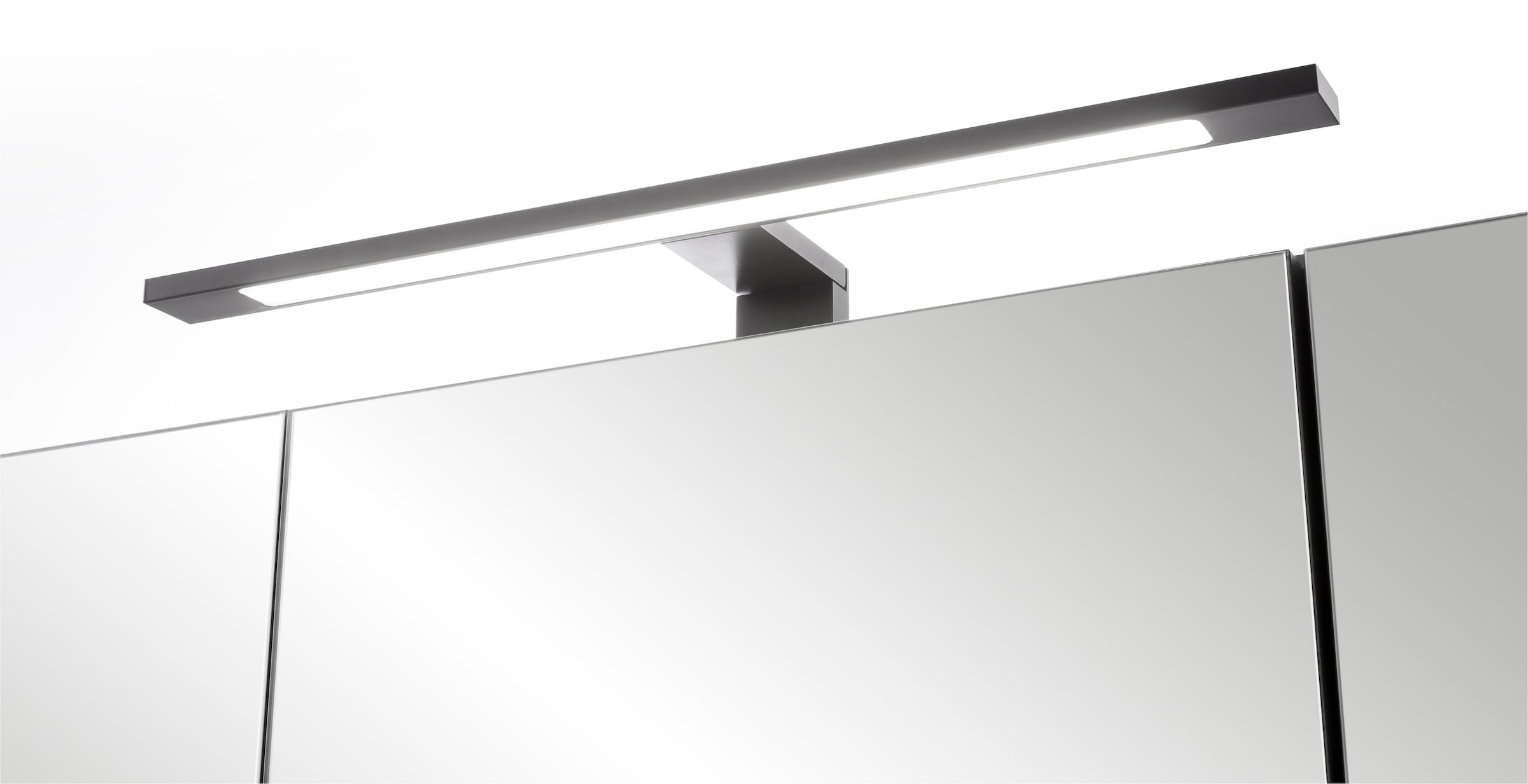 welltime Spiegelschrank, Welltime, Breite 60 cm, gedämpfte Scharniere, inkl. Steckdose