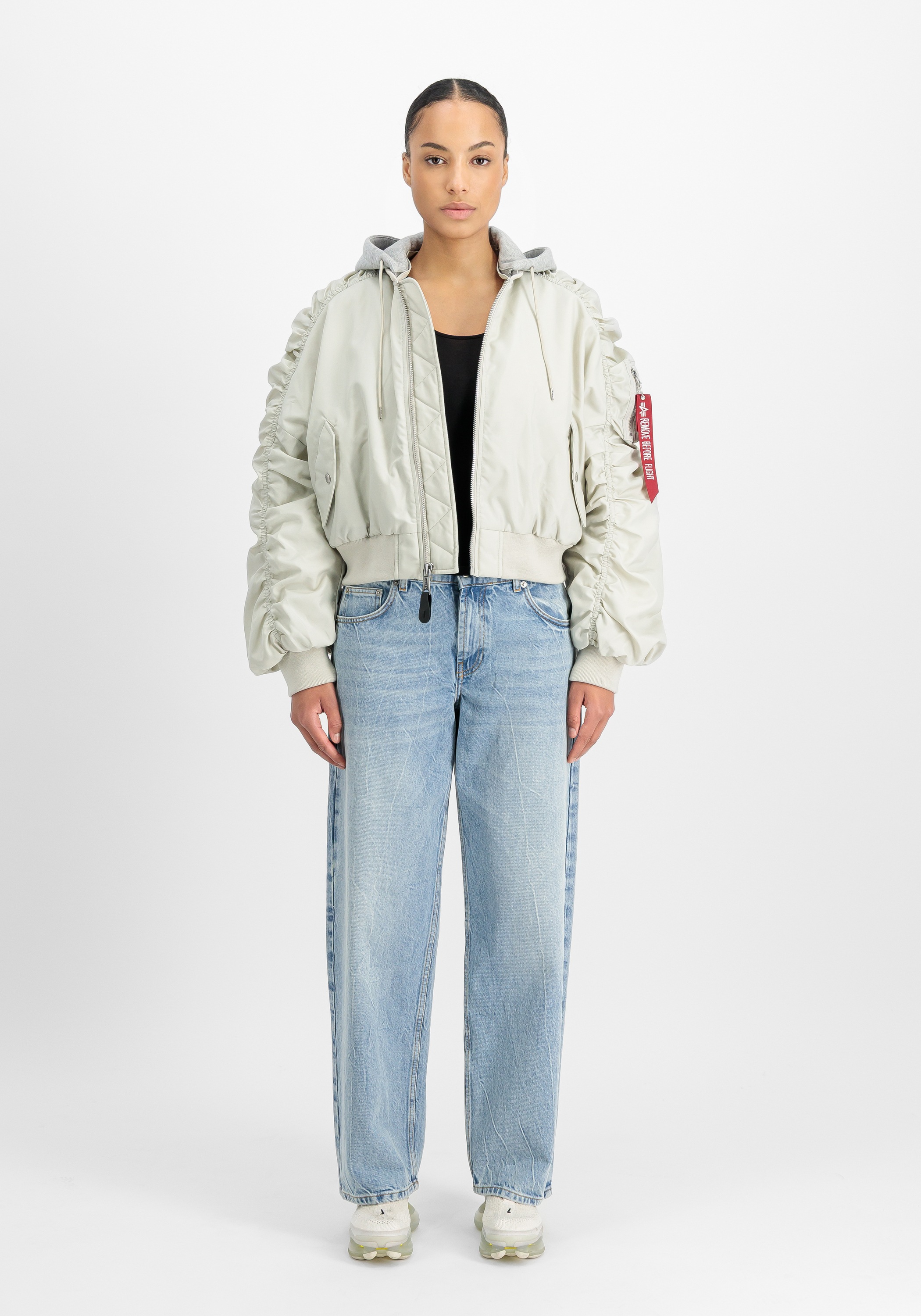 Alpha Industries Bomberjacke »Short Hooded Bomber Light W«