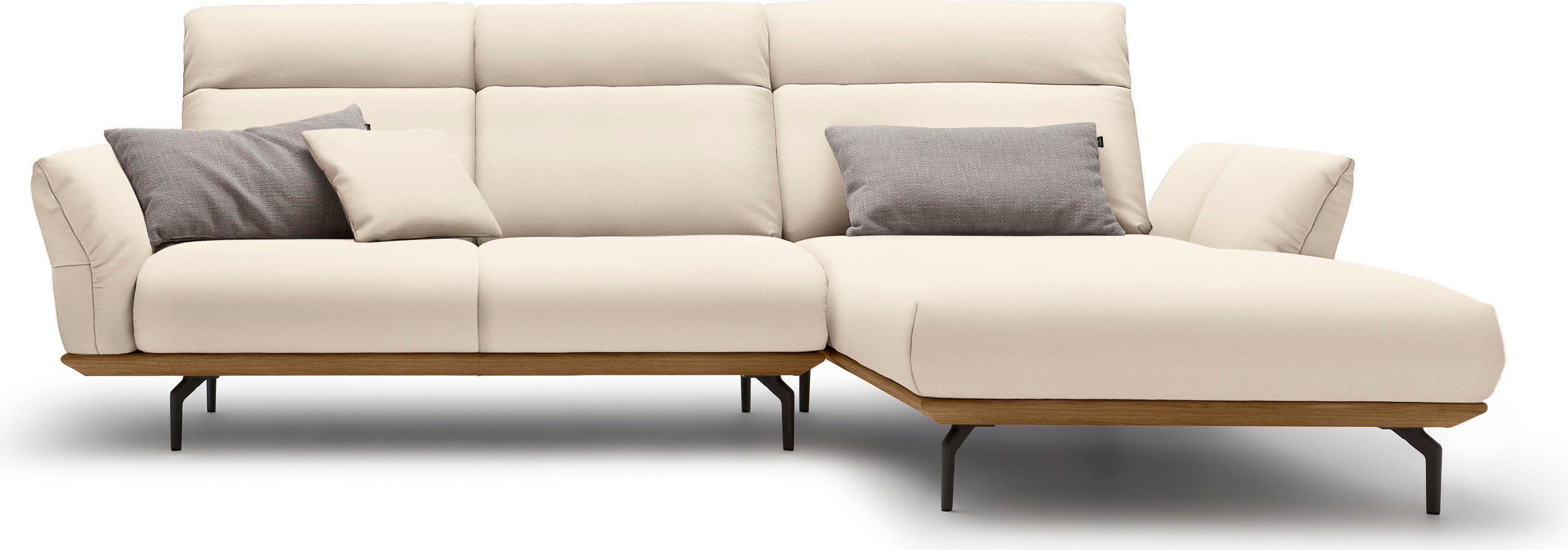 Creation BY ROLF BENZ Ecksofa "CR.460 Designsofa, verstellbare Rückenlehne, hochwertig & bequem" Sockel in Nussbaum, Winkelfüße in Umbragrau, Breite 298 cm