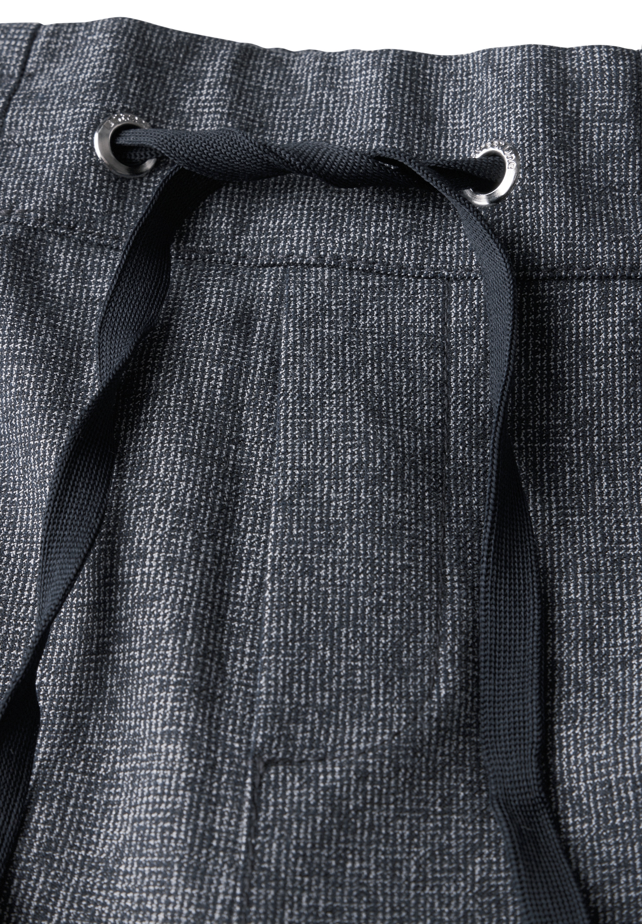 STREET ONE Stoffhose, im elastischen Materialmix