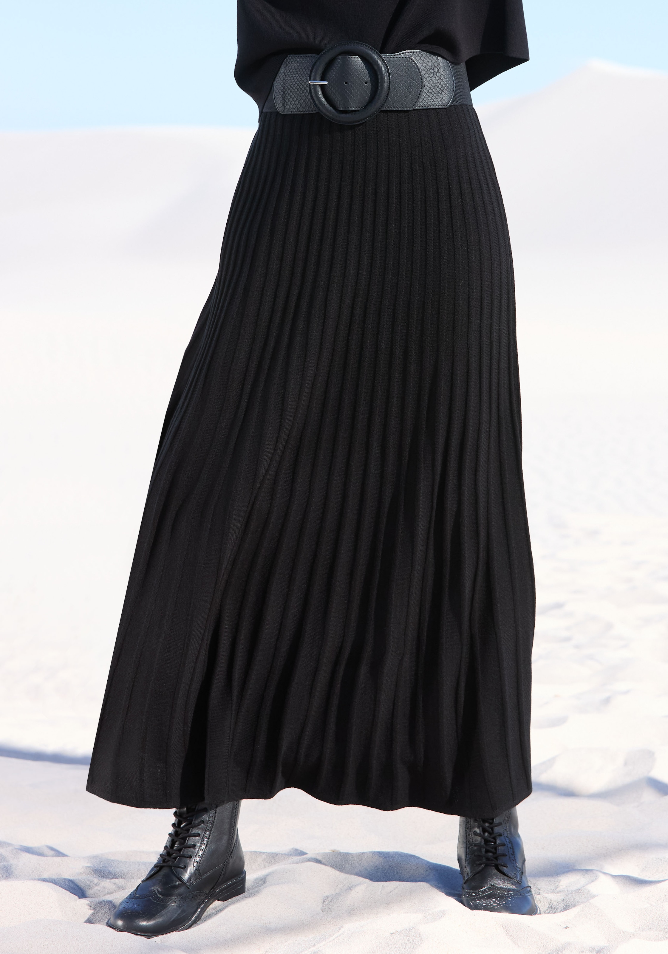 LASCANA Strickrock in Plisseeoptik, eleganter Maxirock aus Strukturstrick günstig online kaufen