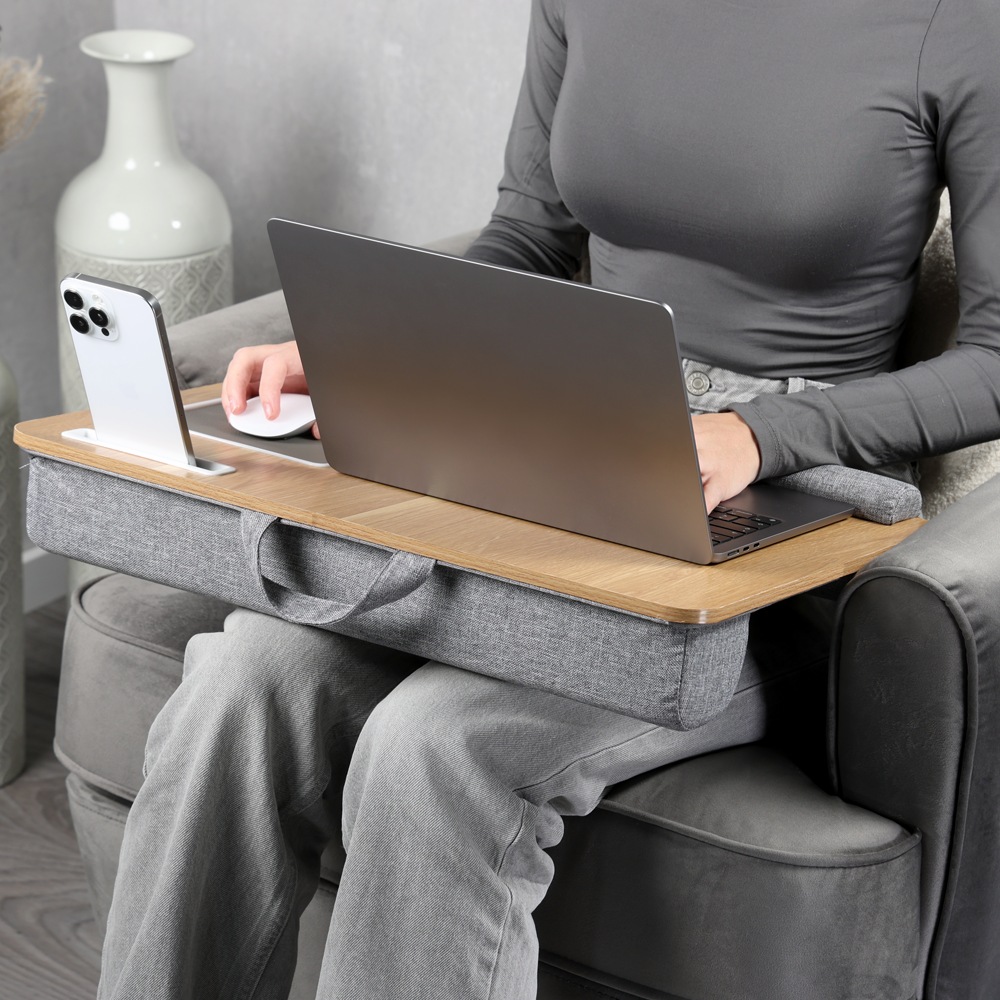 KESPER® Laptop Tablett »Laptop-Knietablett, MDF, FSC« integriertes Mauspad, Handyfach und Stoffgriff
