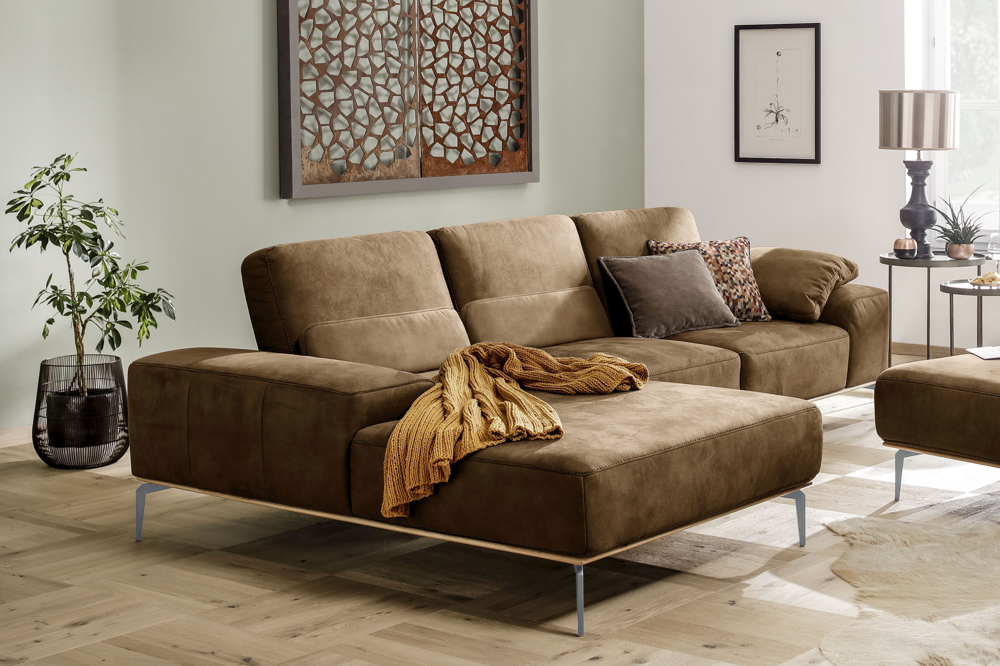 W.SCHILLIG Ecksofa "run, Designsofa mit tollem Sitzkomfort, bequem, Breite 299cm, L-Form" mit elegantem Holzsockel, Füße in Silber matt, Breite 299 cm