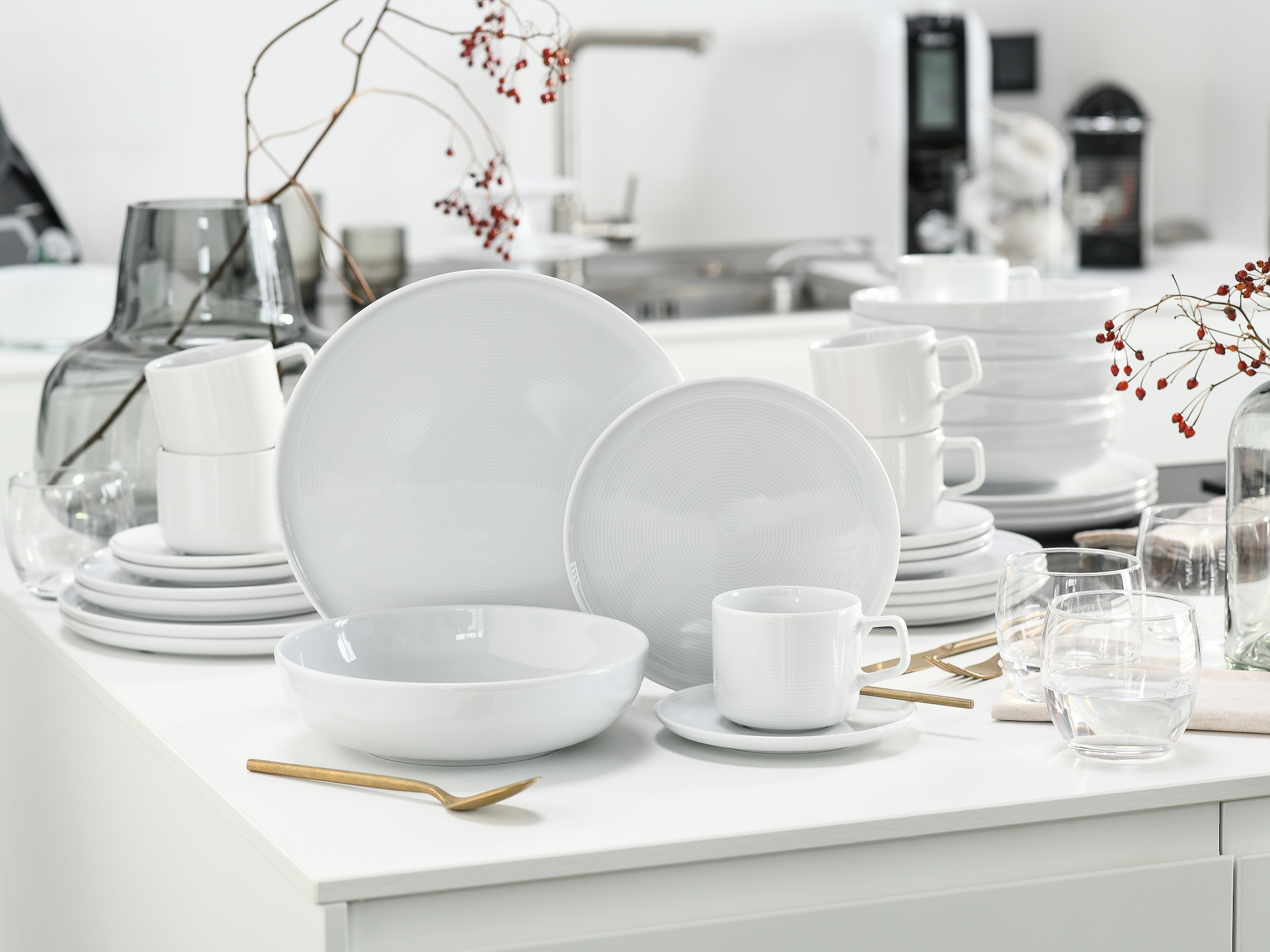 CreaTable Kombiservice »Session, Service, 30-tlg.« Teller ohne Fahne mit großem Spiegel, Elegantes Rillenrelief