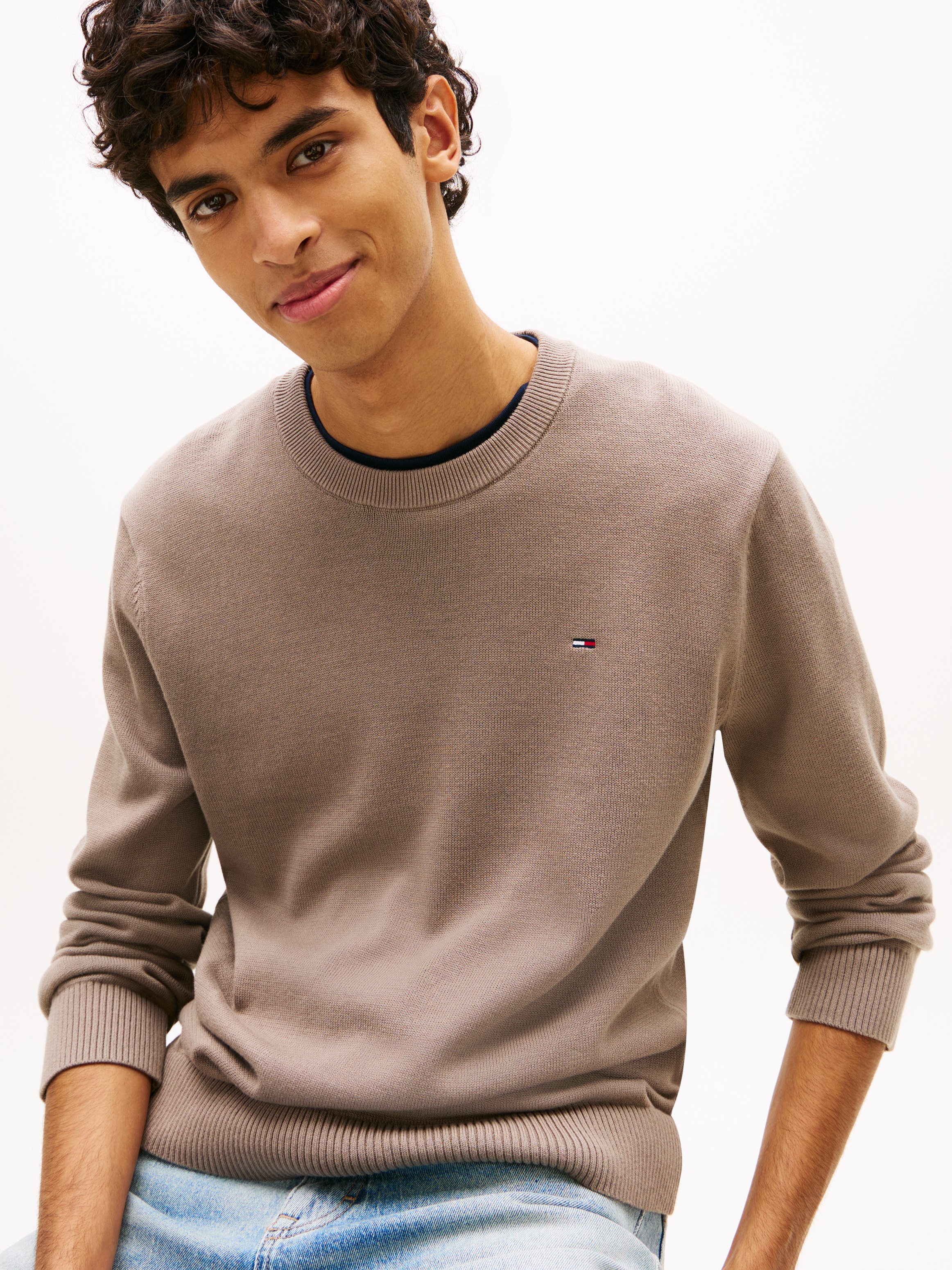 Tommy Jeans Strickpullover "TJM SLIM FIT LIGHT SWEATER" Slim fit mit Rundha günstig online kaufen