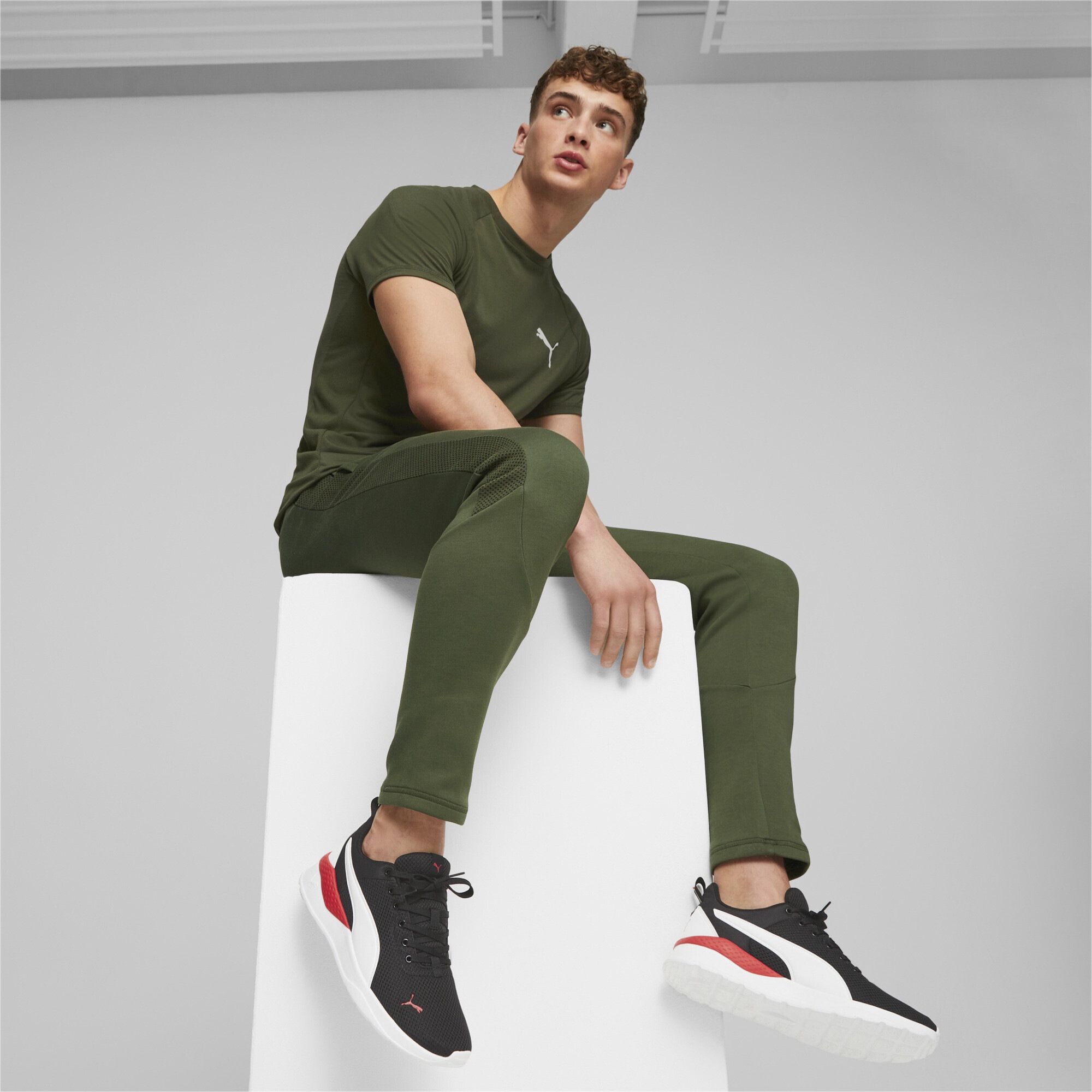 PUMA Trainingsschuh »Anzarun Lite Sneakers Erwachsene«