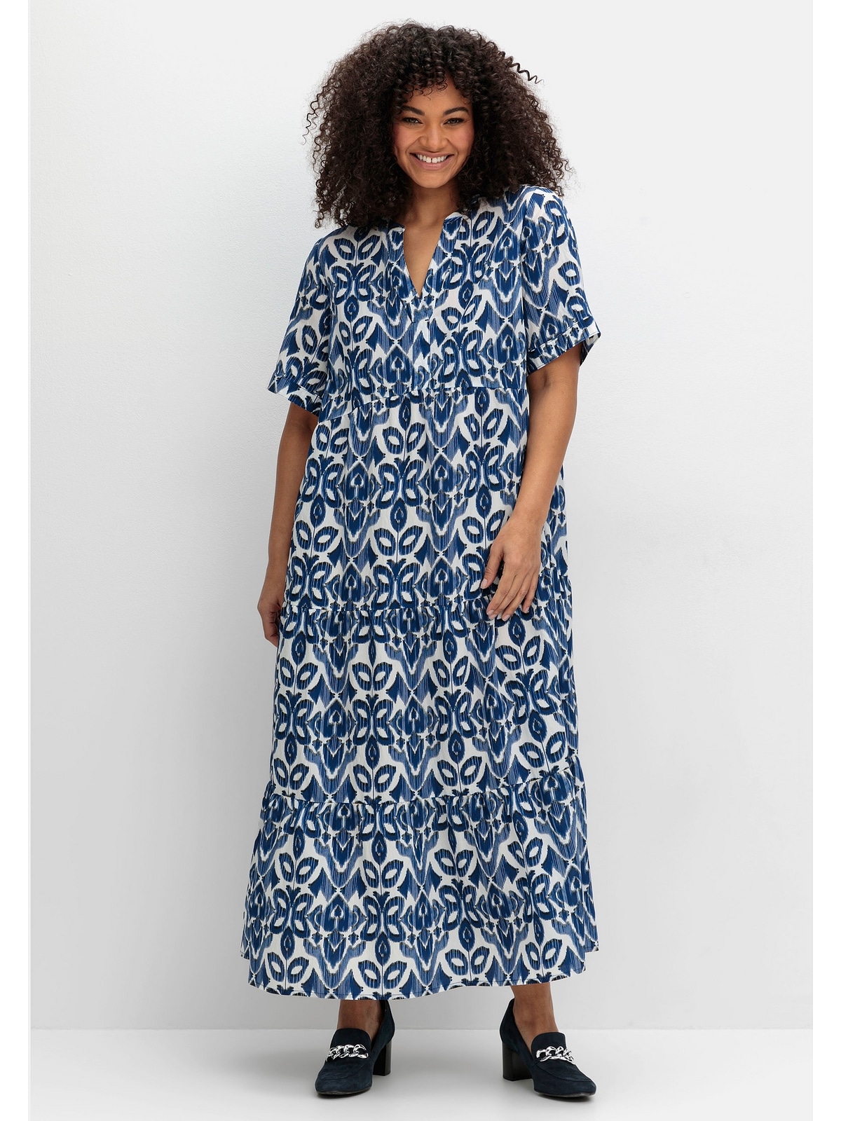 Sheego Sommerkleid "Große Größen", mit Ornamentdruck und Stufenrock günstig online kaufen