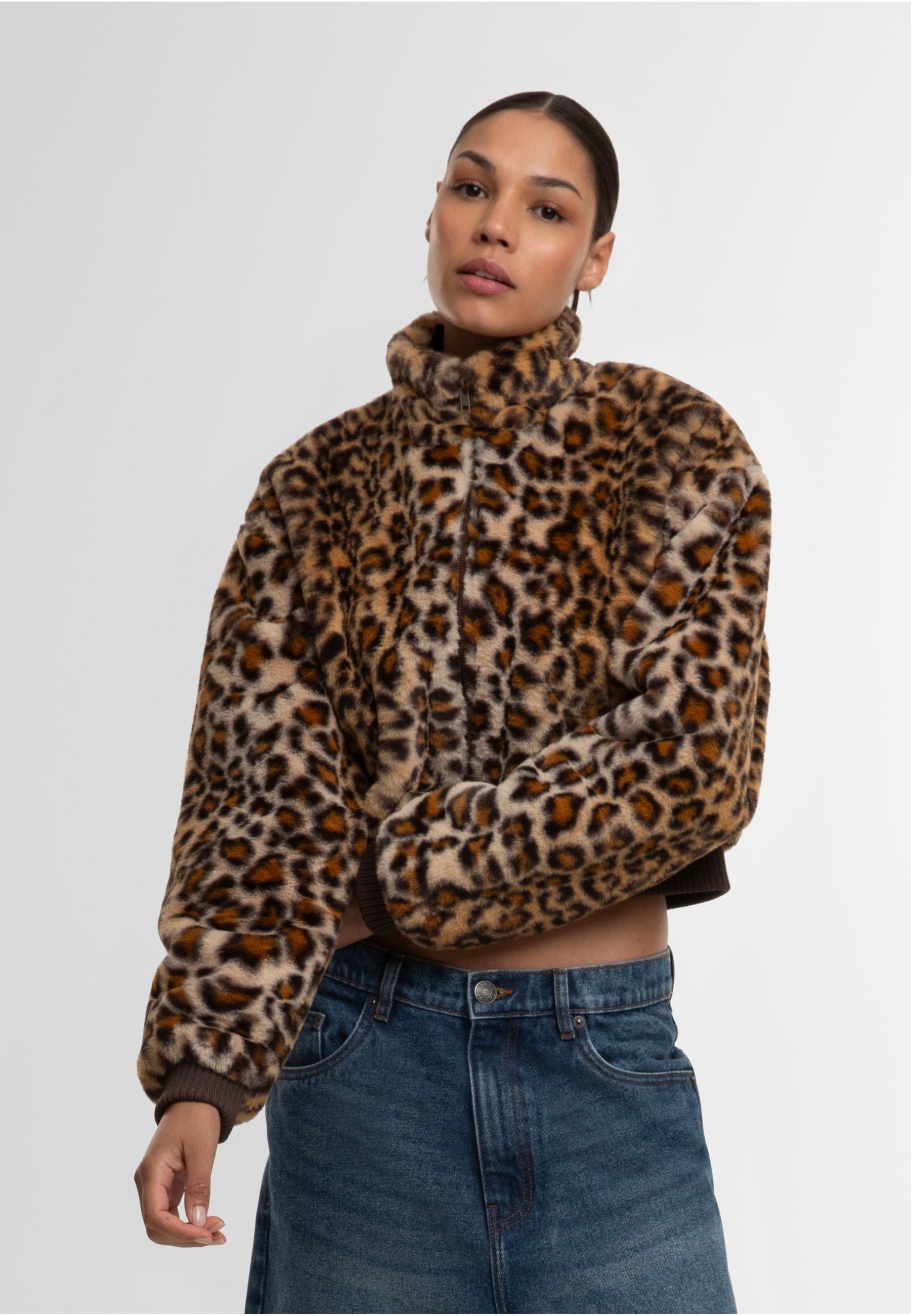URBAN CLASSICS Allwetterjacke »Urban Classics Ladies Cropped Faux Fur Leo Jacket«, (1 St.), ohne Kapuze