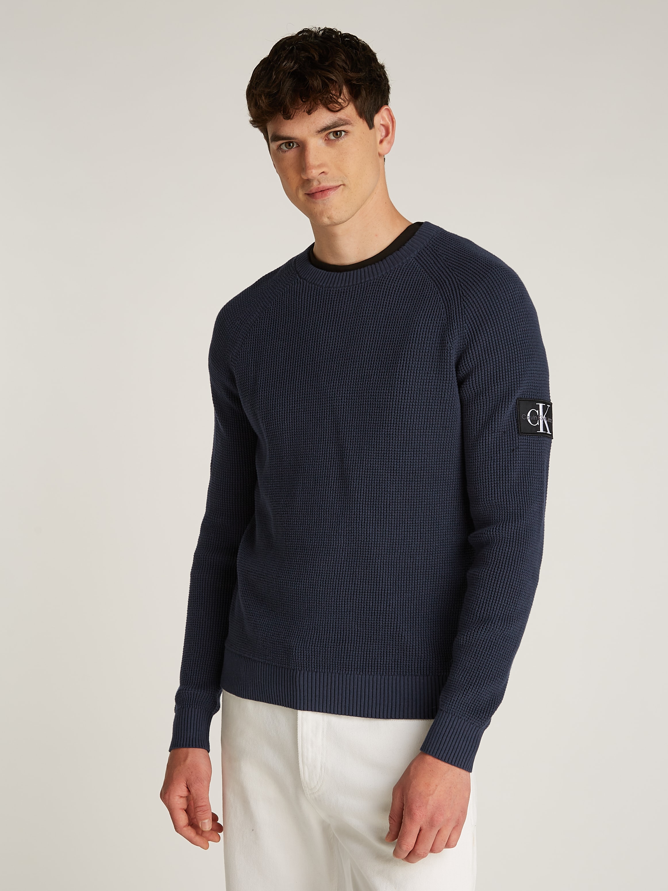 Calvin Klein Jeans Rundhalspullover "BADGE EASY SWEATER", mit Logopatch