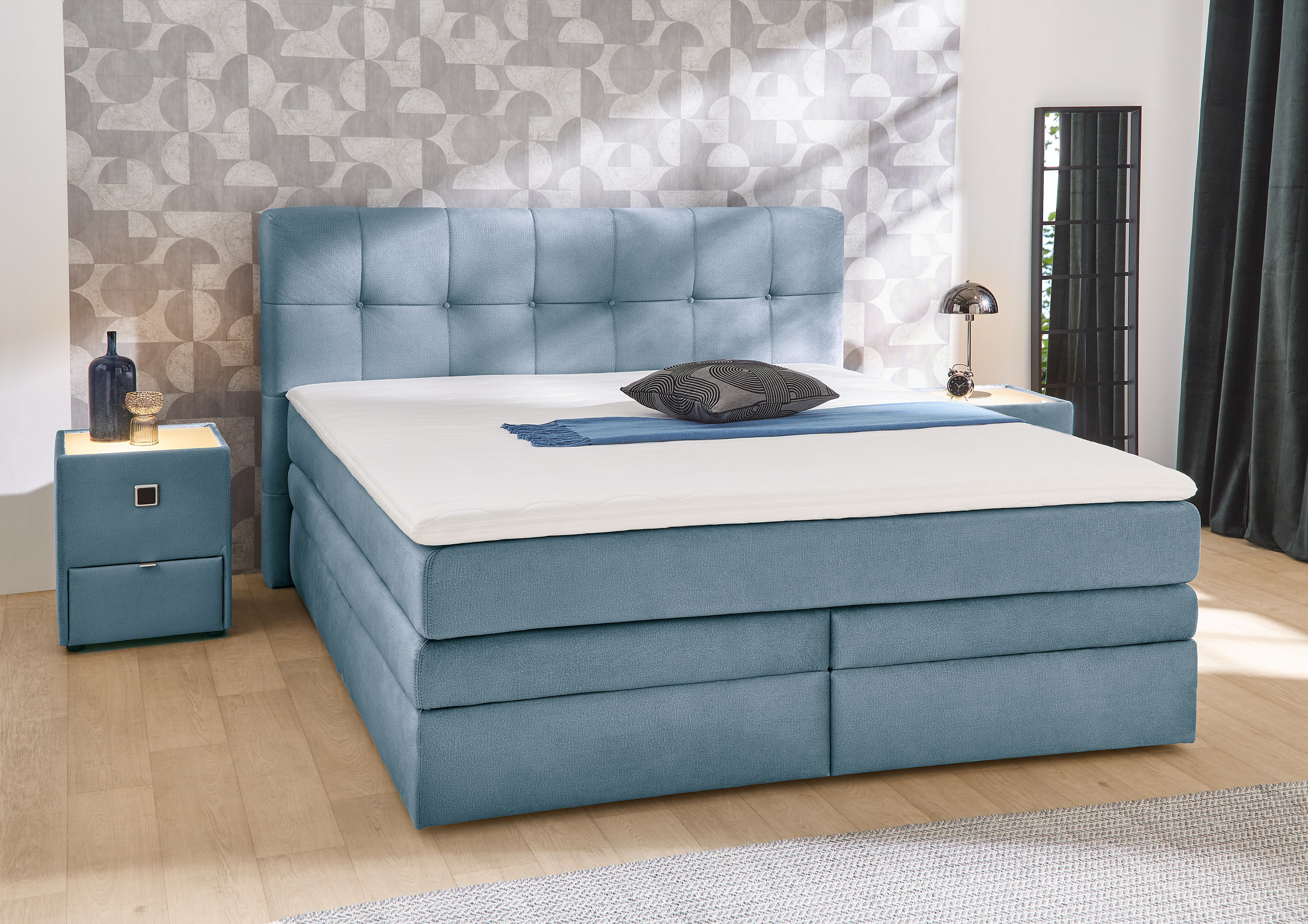 Jockenhöfer Gruppe Boxspringbett "AMY mit Bettkasten, inkl. Taschenfederkernmatratze Härtegrad H3-H4" mit 6 cm Kaltschaum-Topper, Samt-Bezug, 180x200 und 200x200 cm