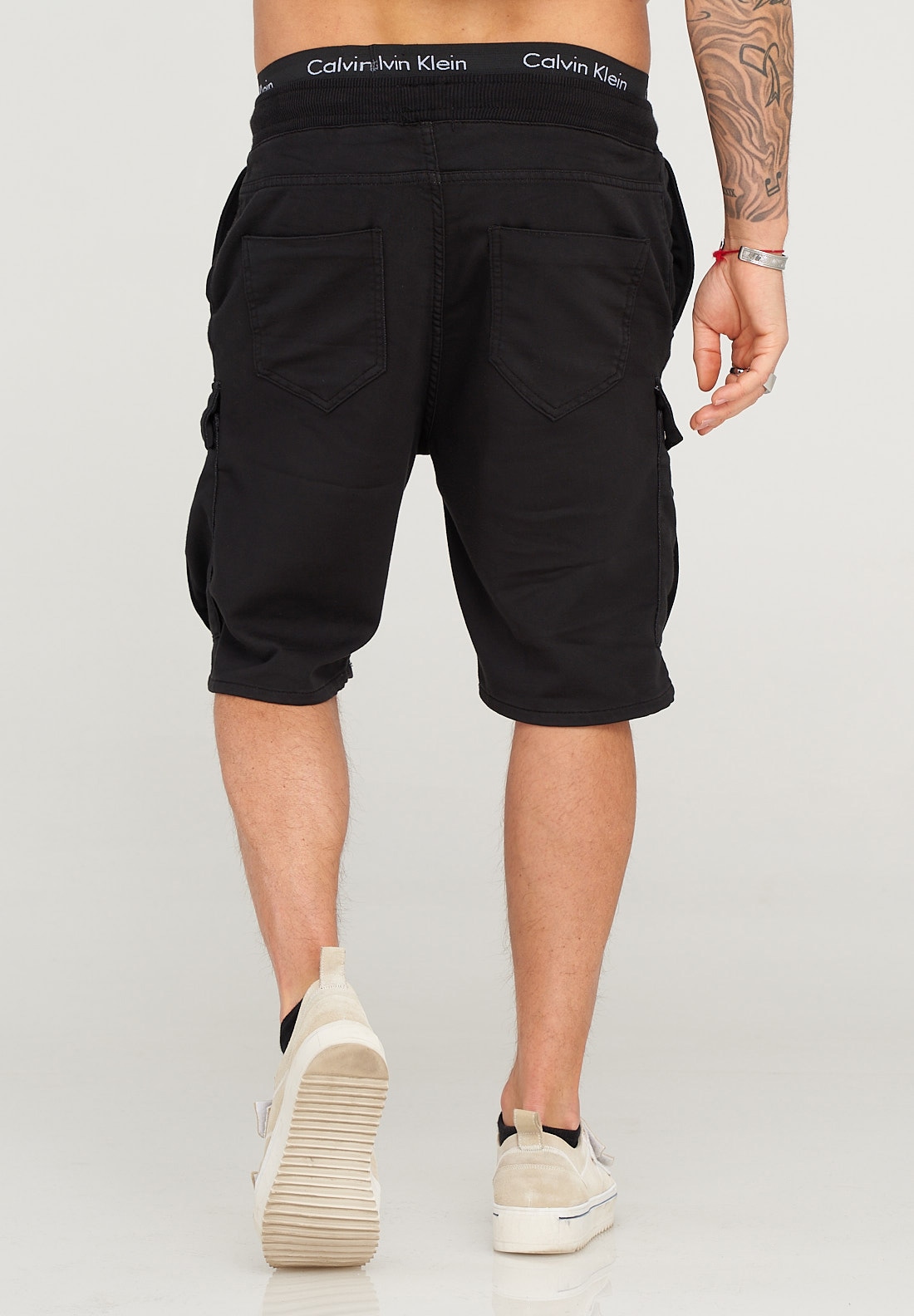 behype Shorts »ISMAEL«  mit praktischen Cargotaschen